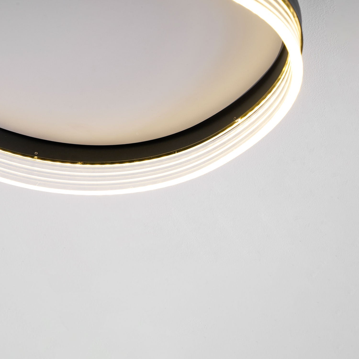 Leomezo Ceiling Light