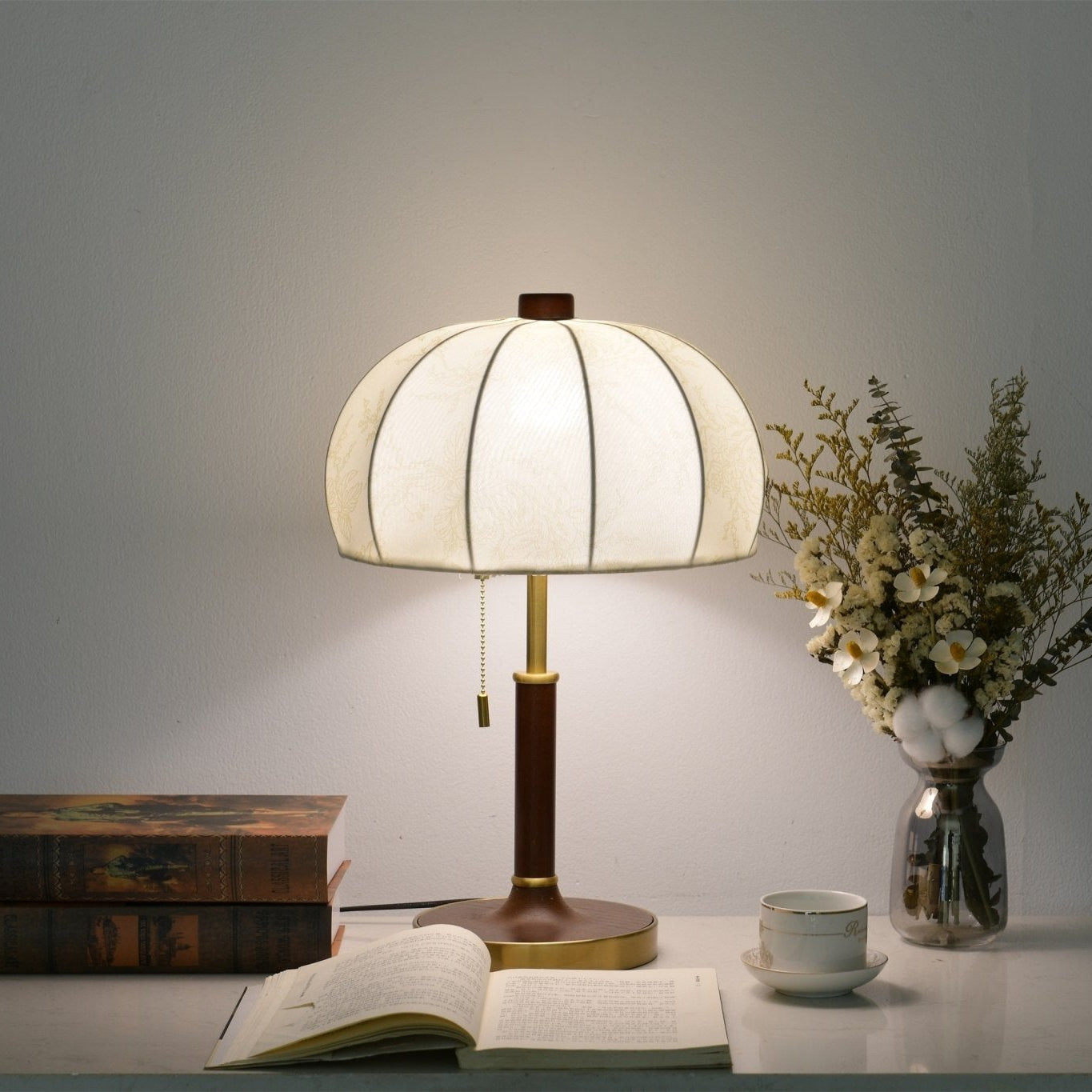 Lemusora Table Lamp