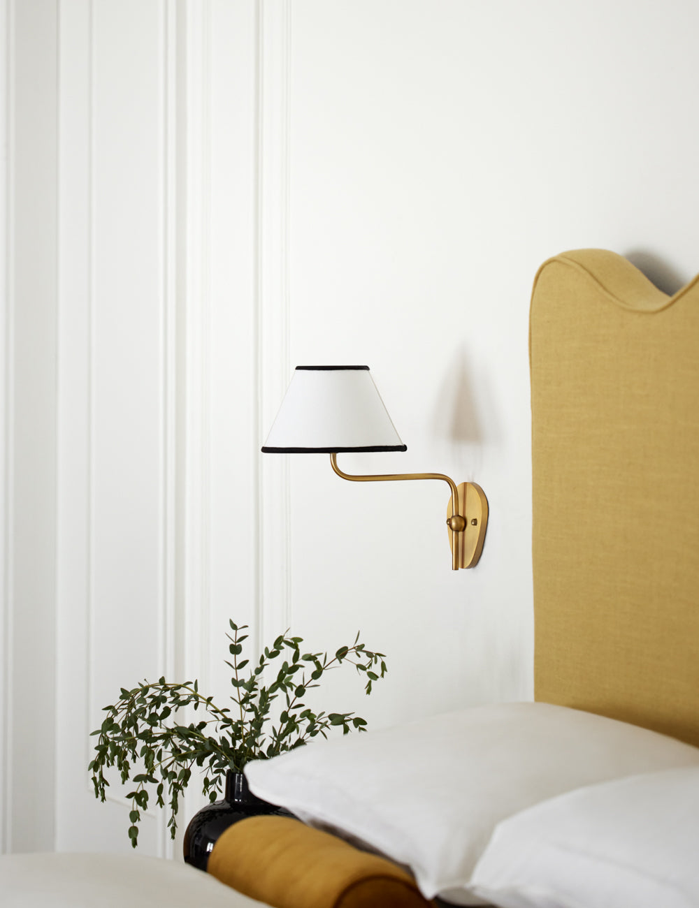 Wynnus Wall Light
