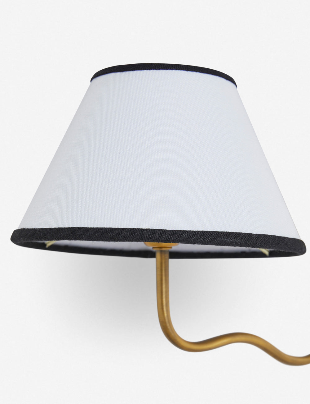 Wynnus Wall Light