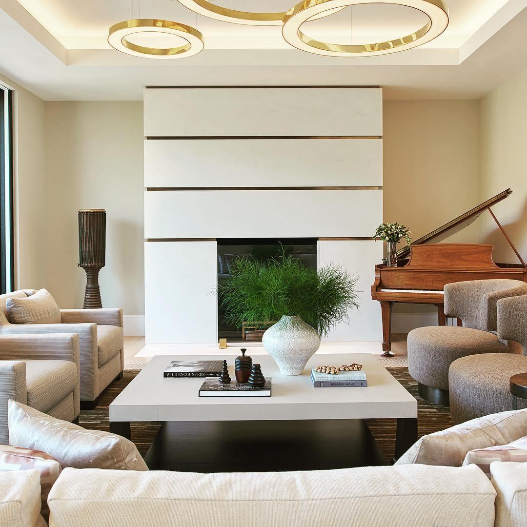 Naleya Ring-Shaped Pendant Light