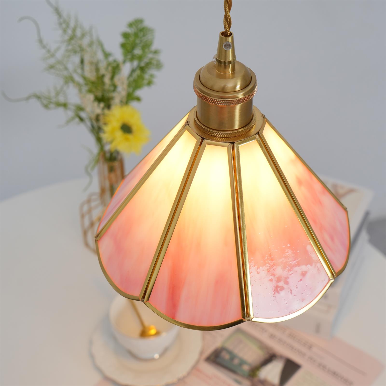 Dralto Tiffany Pendant Light