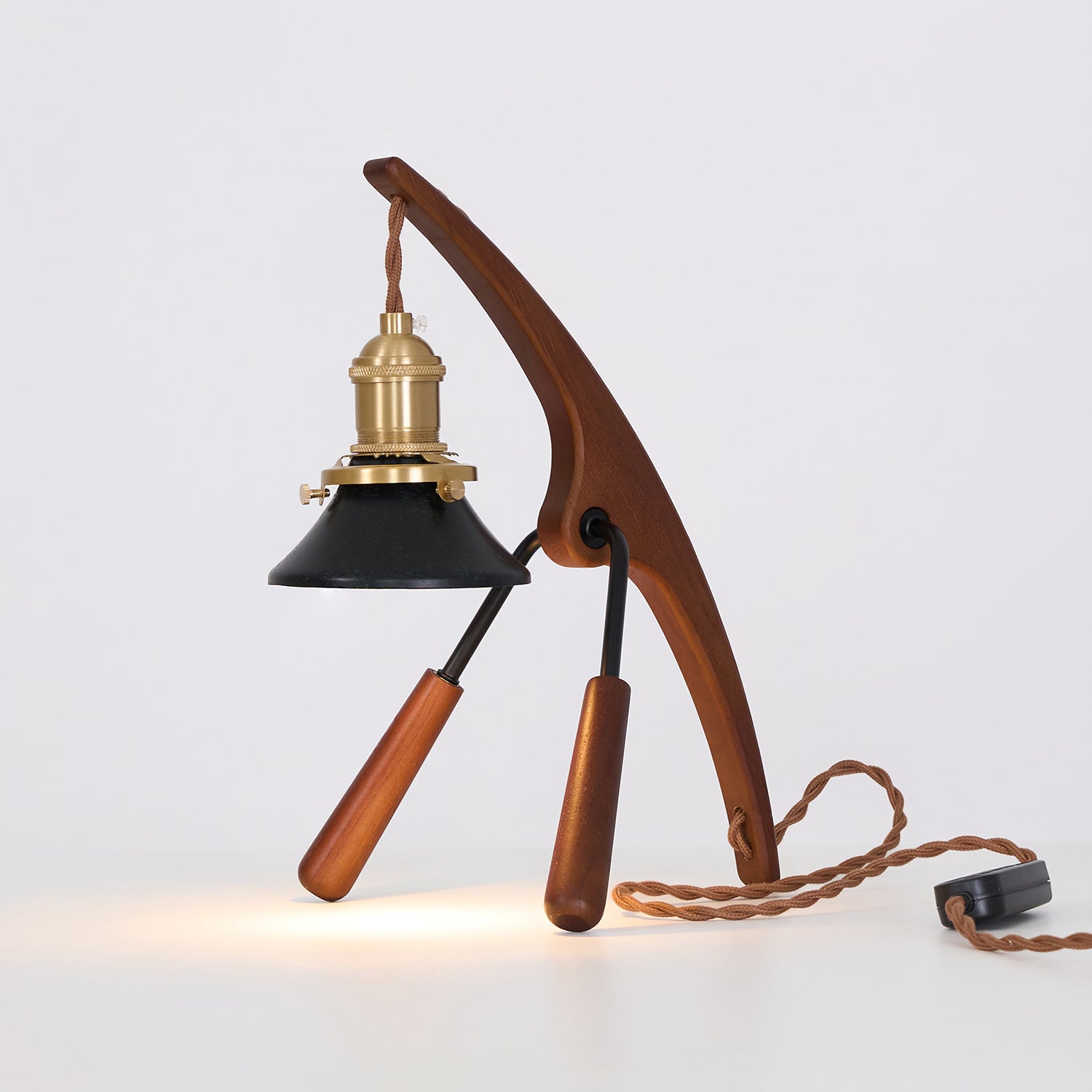 Montos Table Lamp