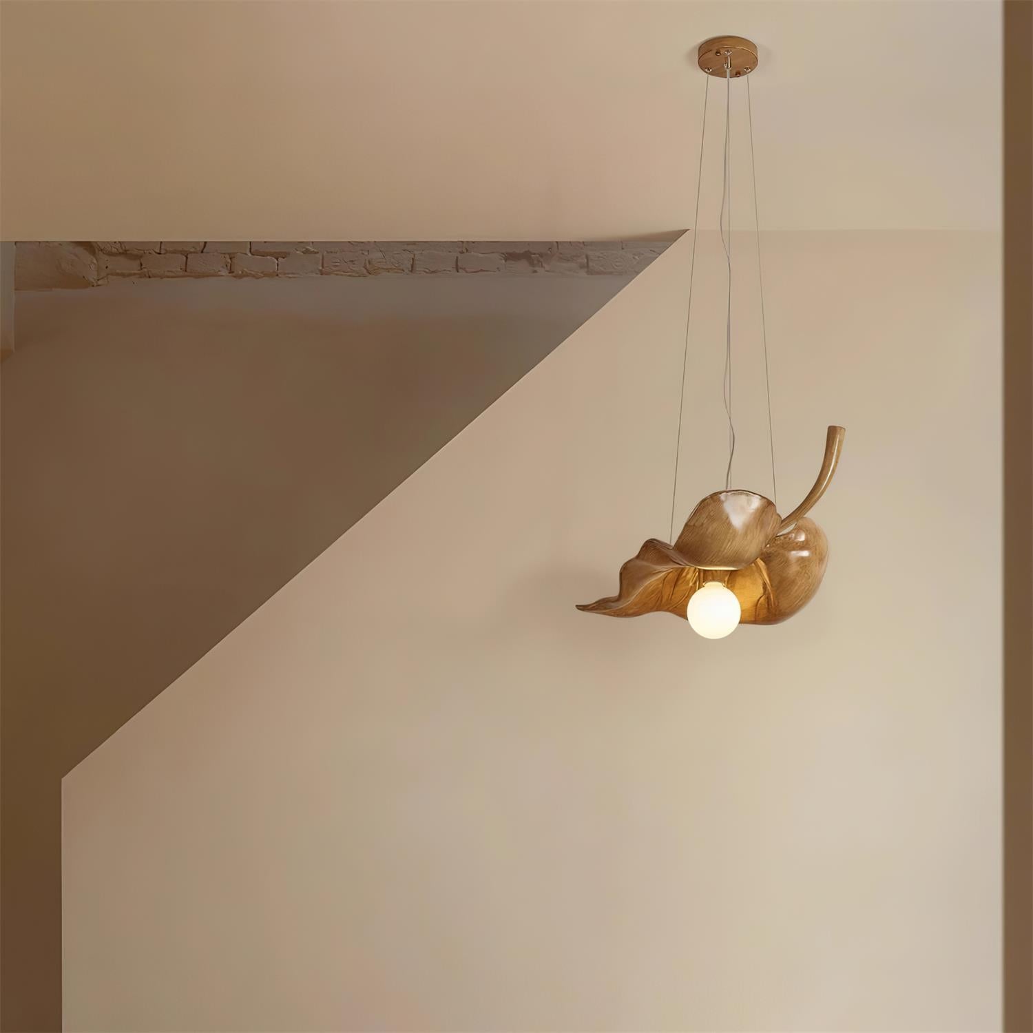 Masepol Leaf Pendant Light