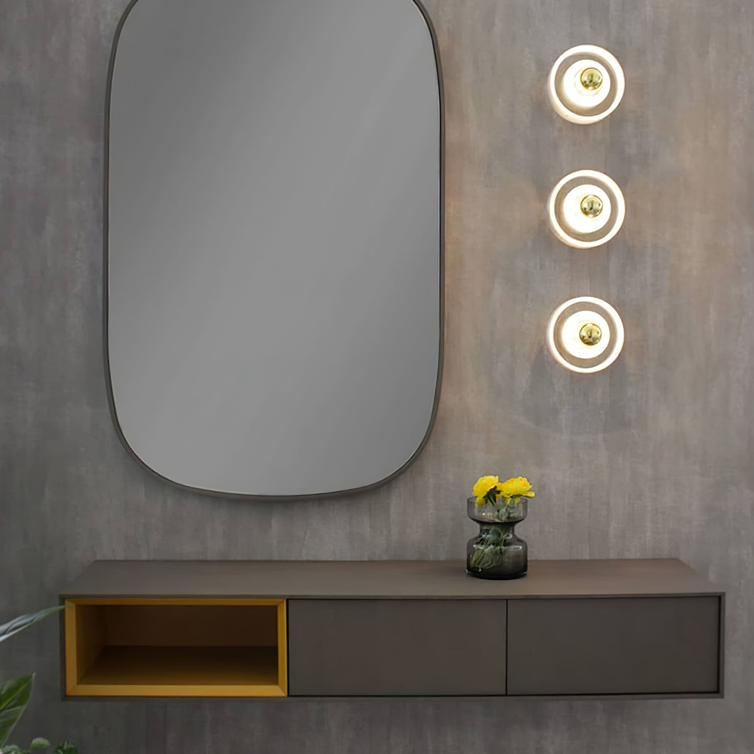 Golura Wall Light