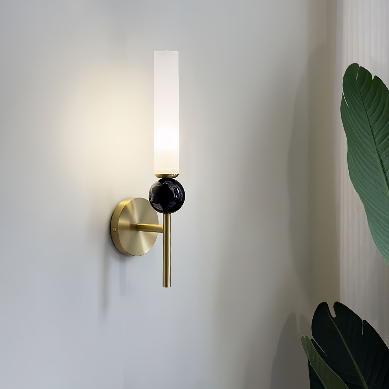 Elira Wall Light