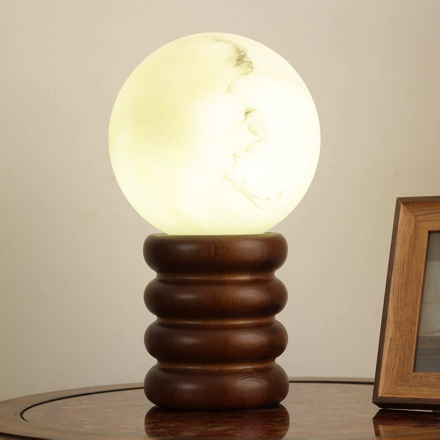 Jocusa Wooden Table Lamp