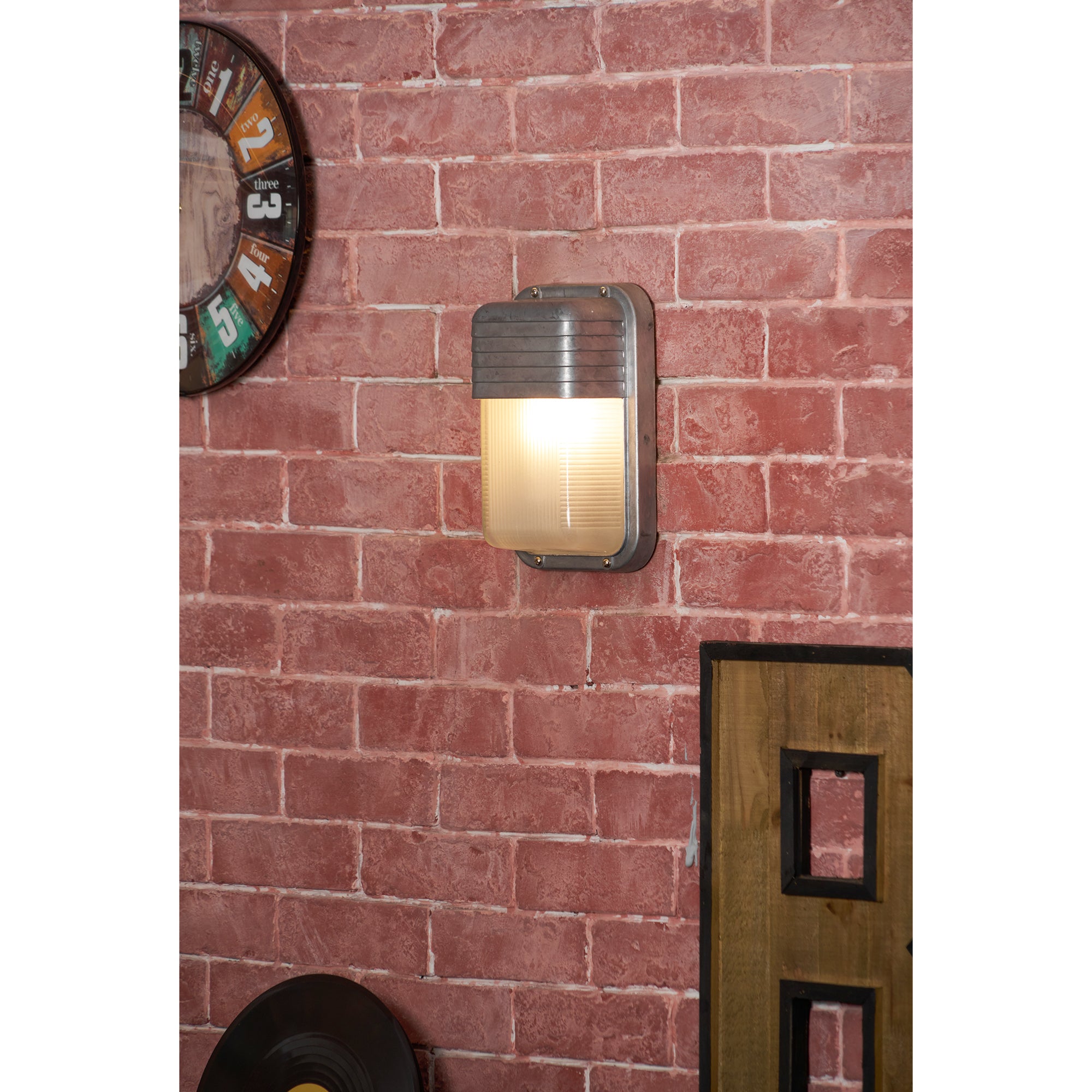 Eldroia Outdoor Wall Light