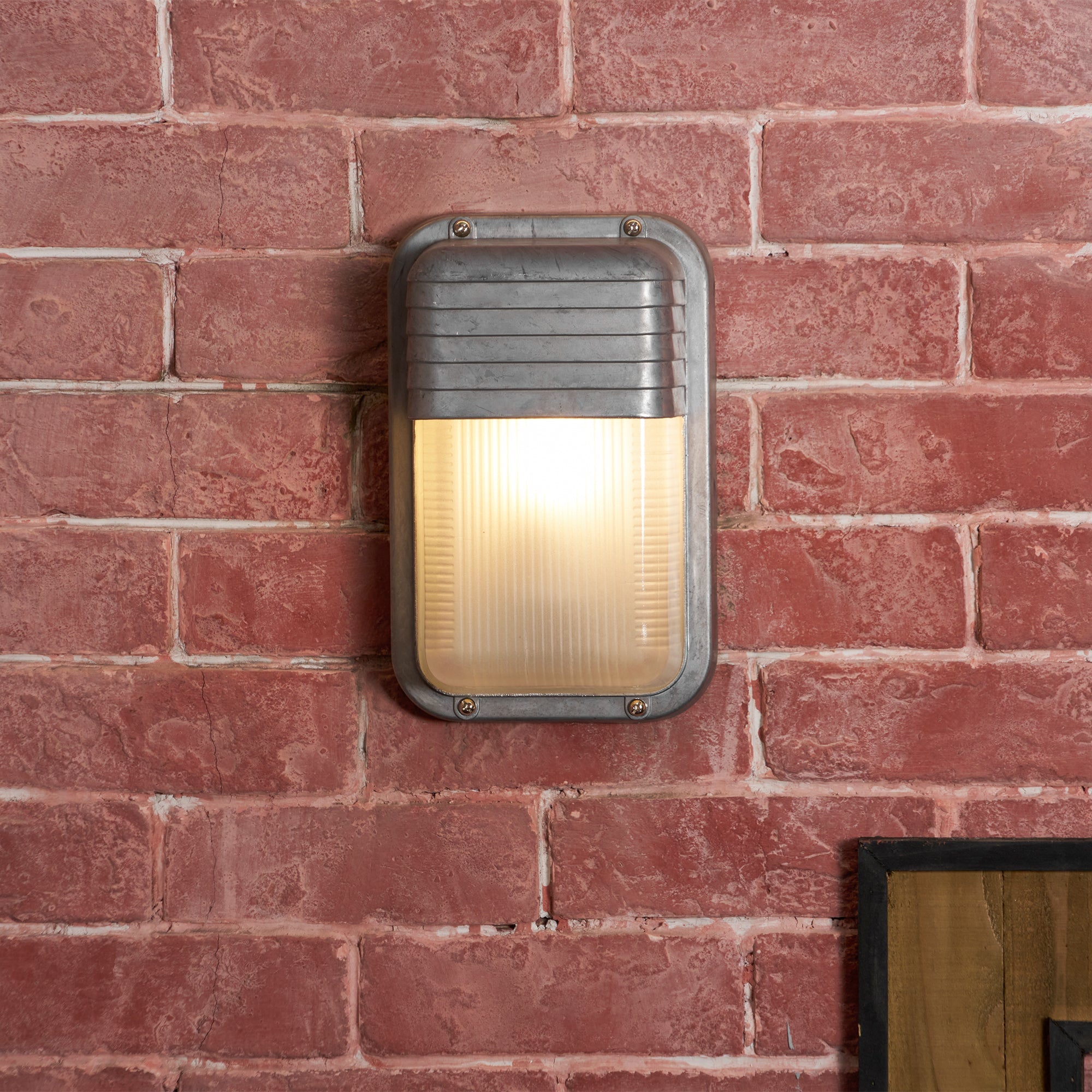 Eldroia Outdoor Wall Light
