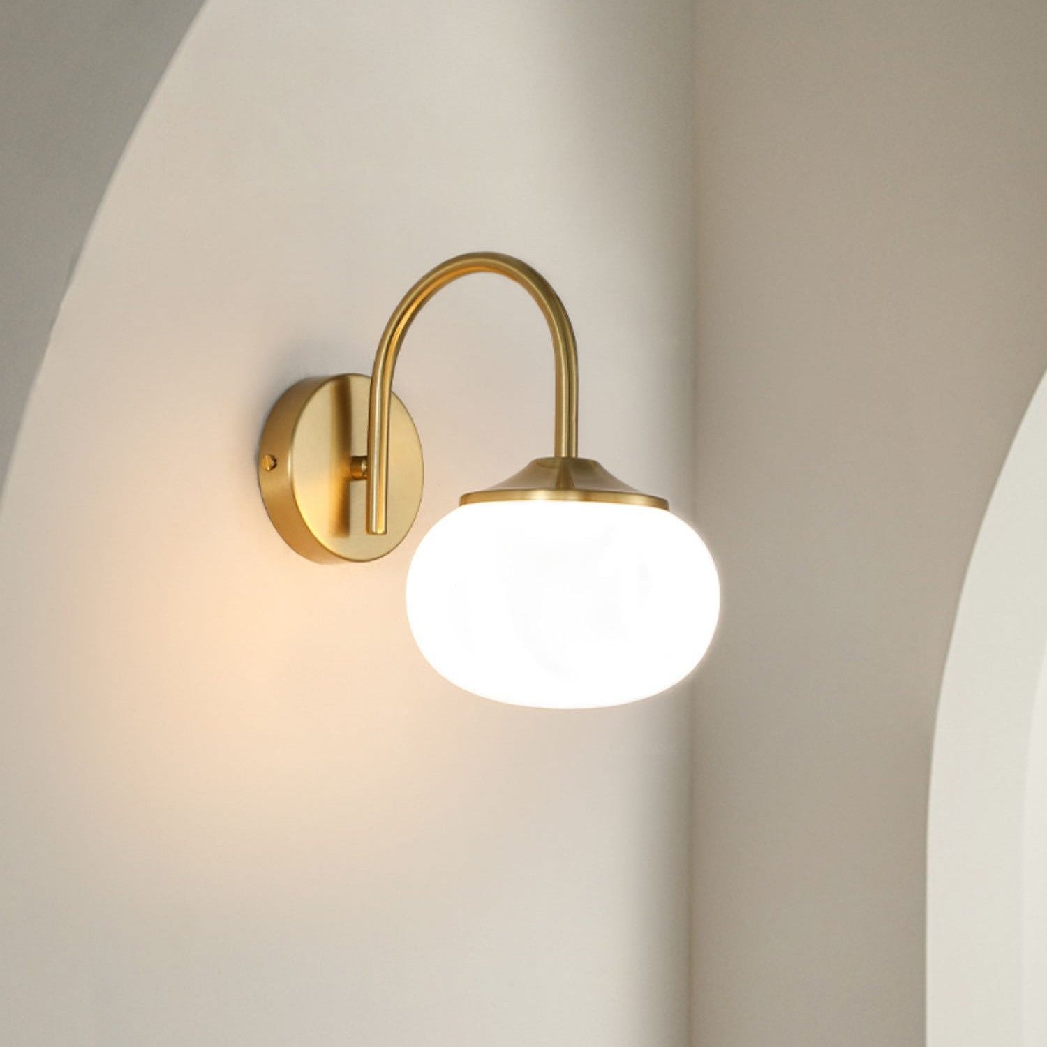 Mola Wall Light