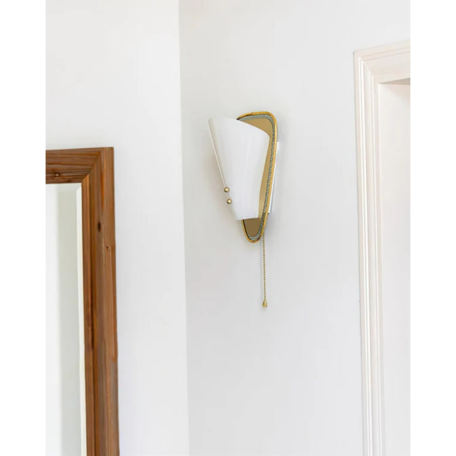 Melzyo Wall Light