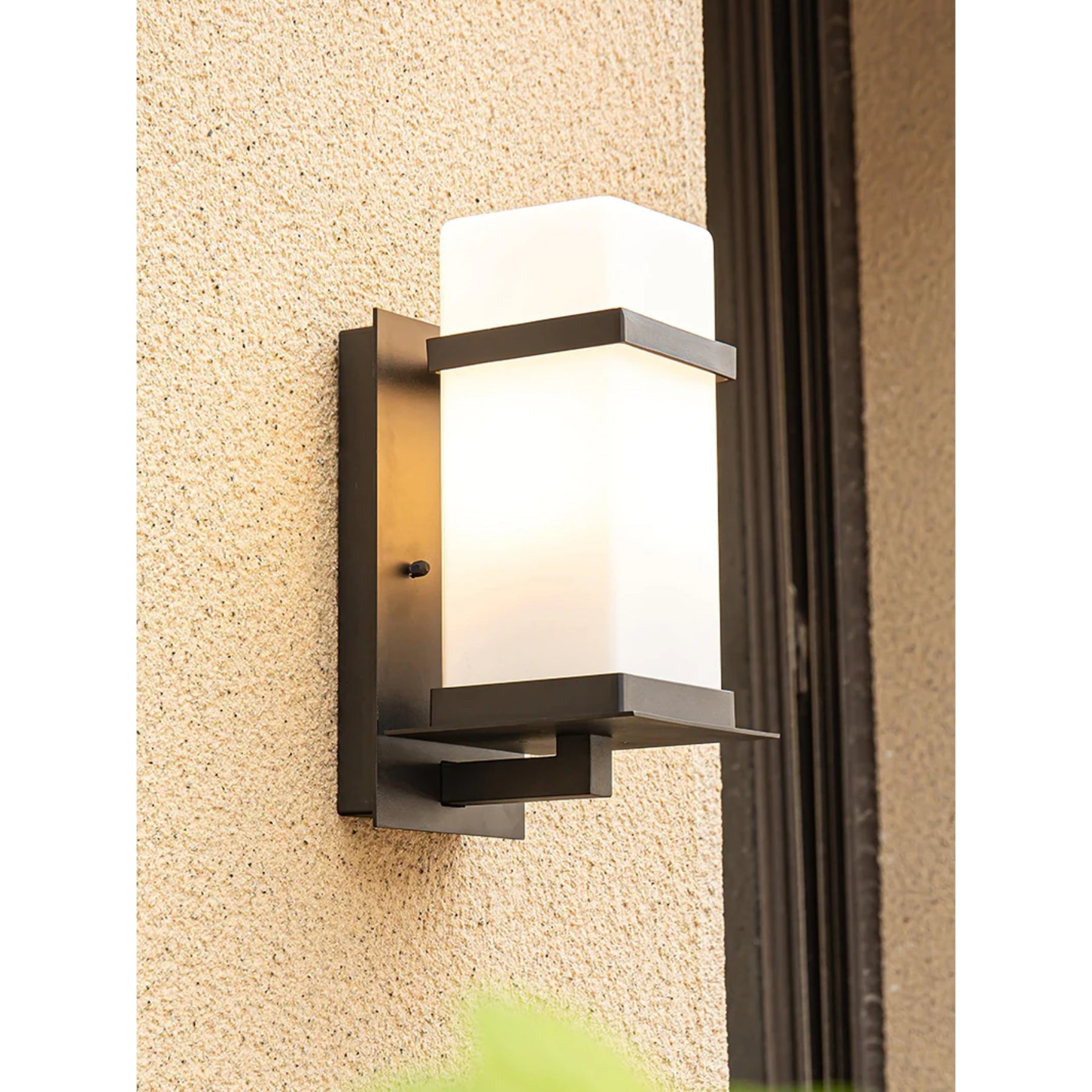 Macade Outdoor Wall Light