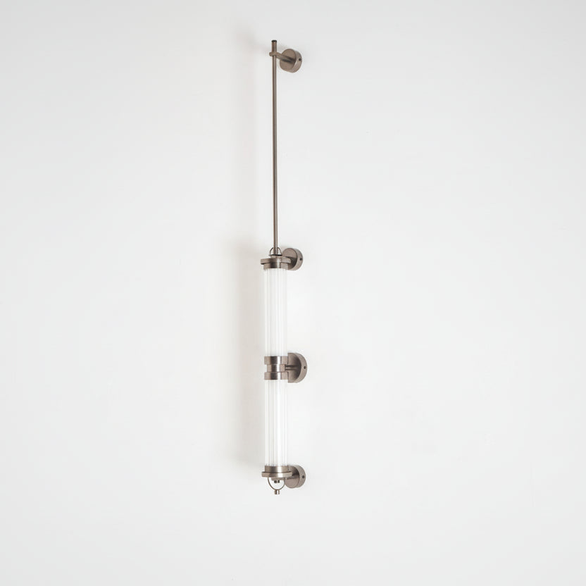 Xeso Vertical Wall Light