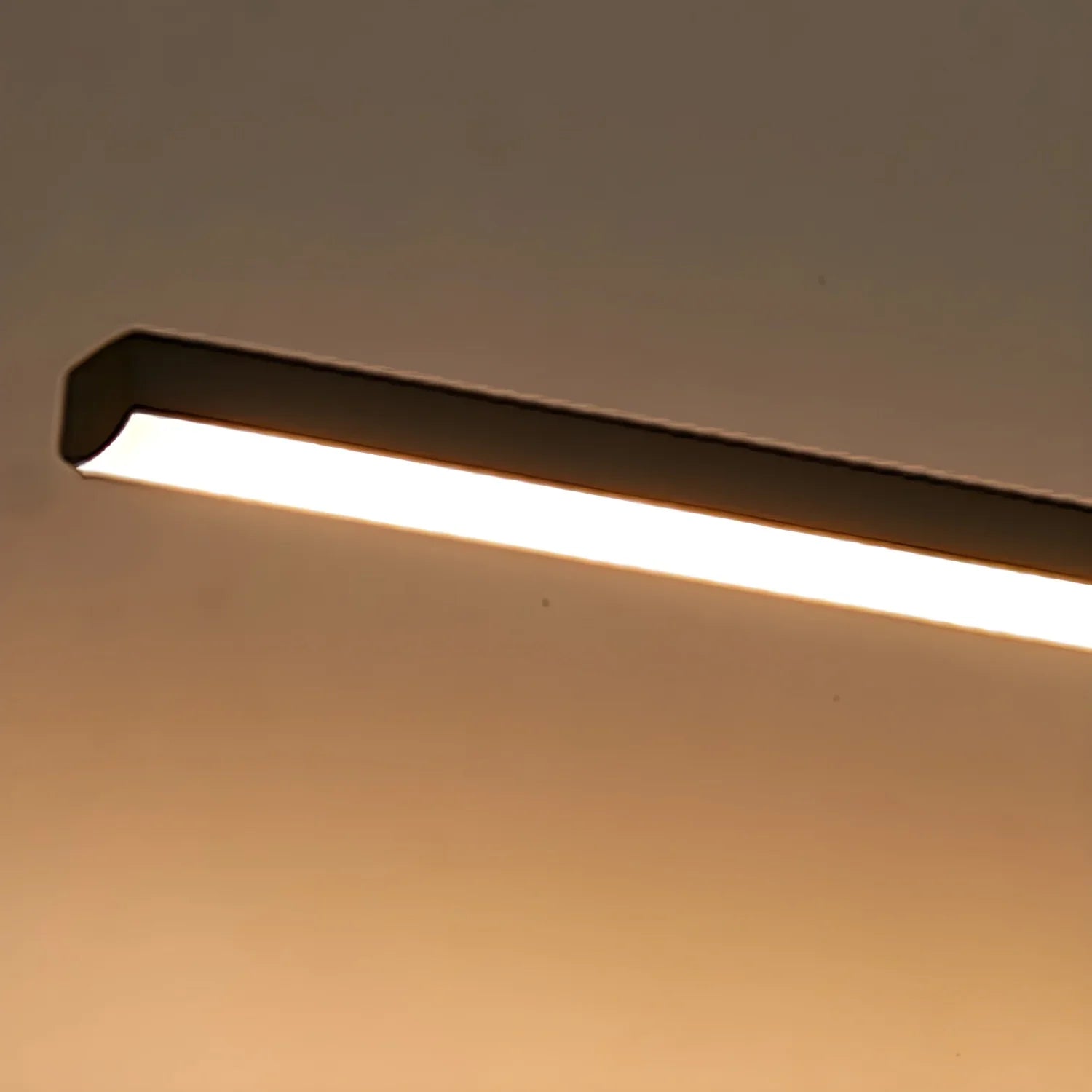 Claryn Wall Light