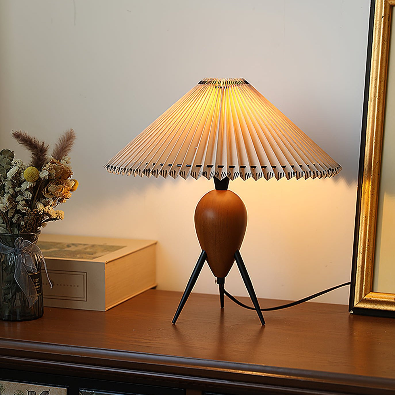 Mitablo Table Lamp