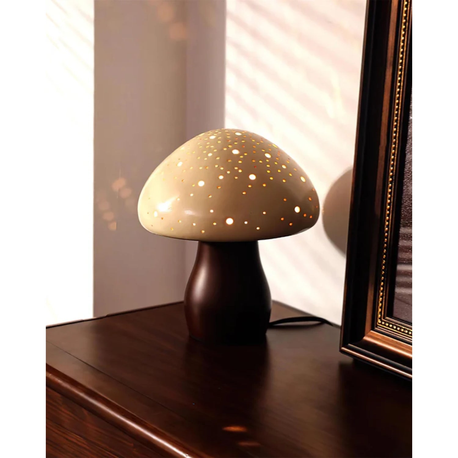 Molenty Table Lamp
