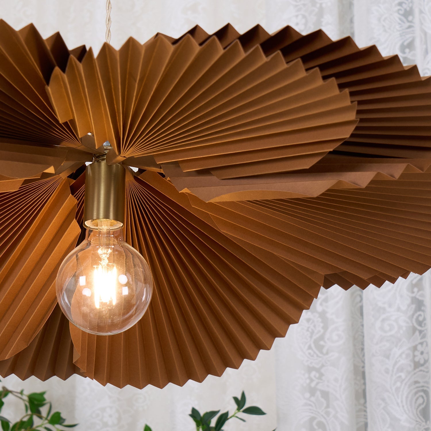 Demikado Flower Pendant Light
