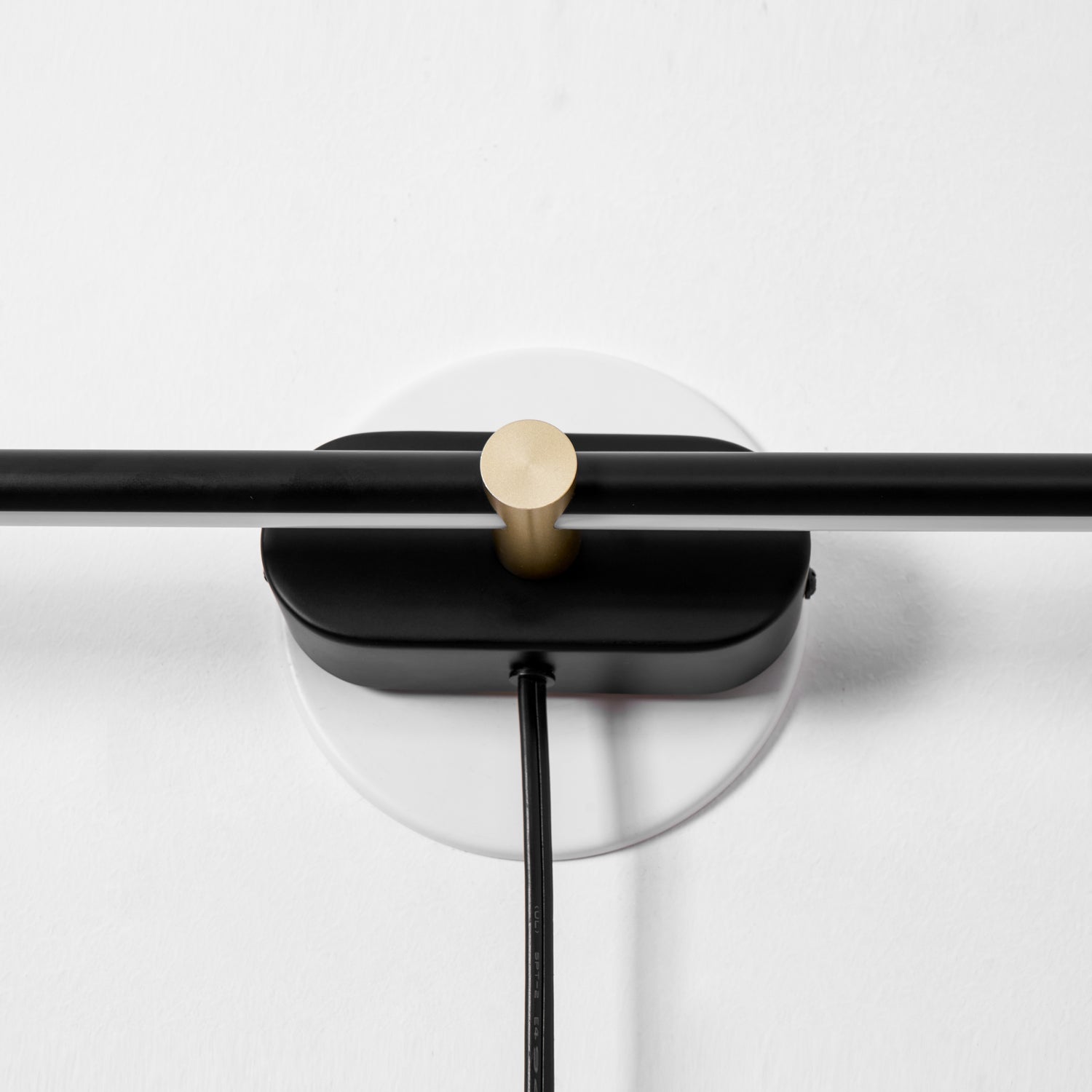 Geo Linear Wall Light
