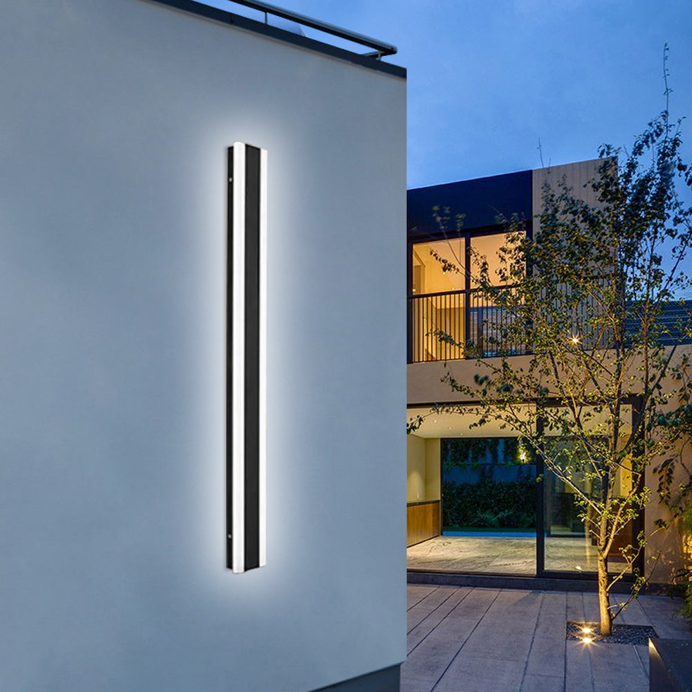 Lovenza Wall Light For Outdoors