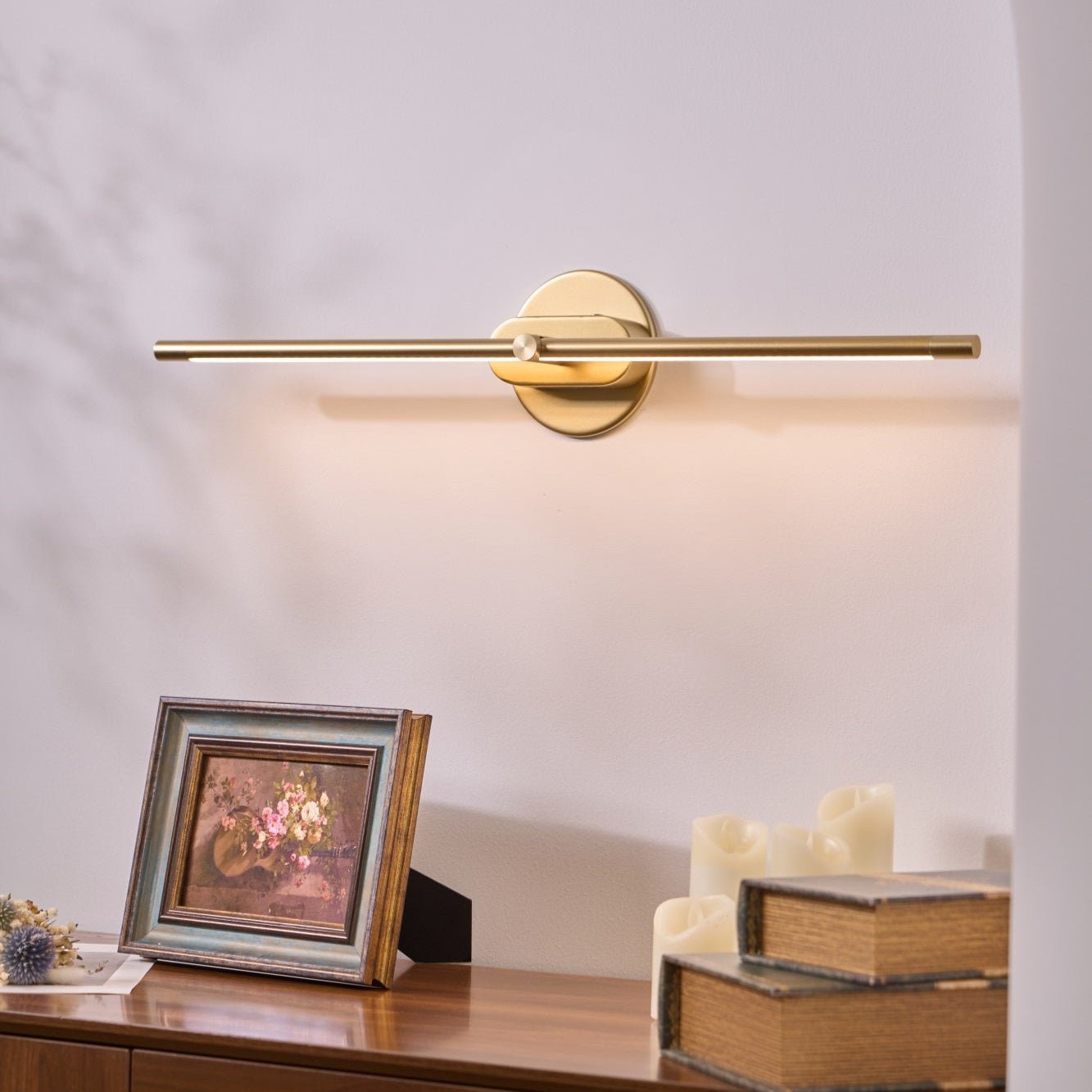 Govva Wall Light