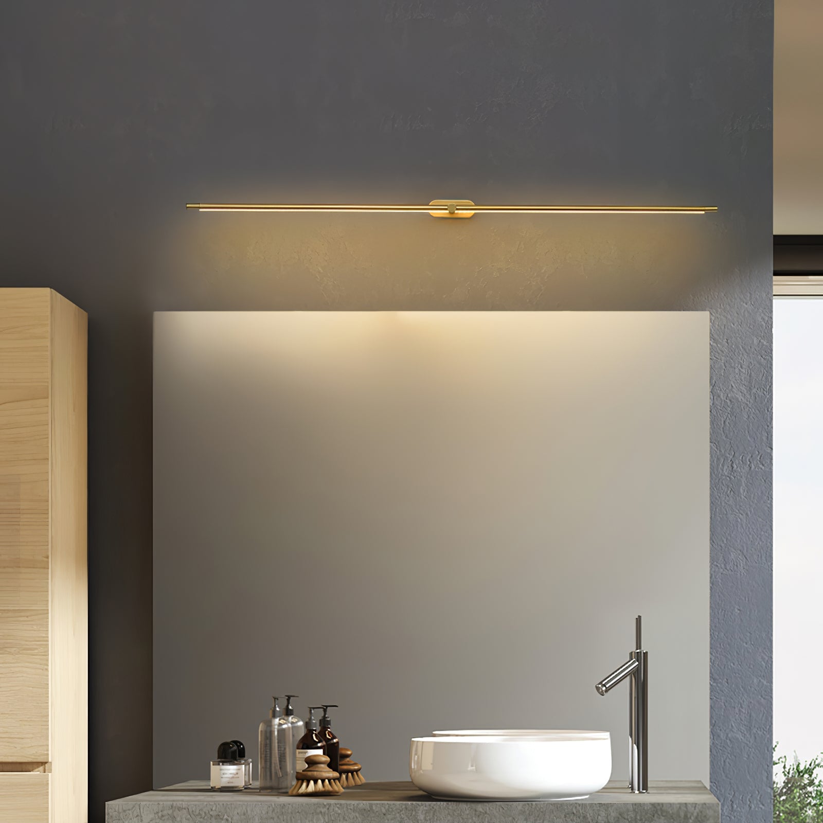 Reyton Rechargable Linear Wall Light