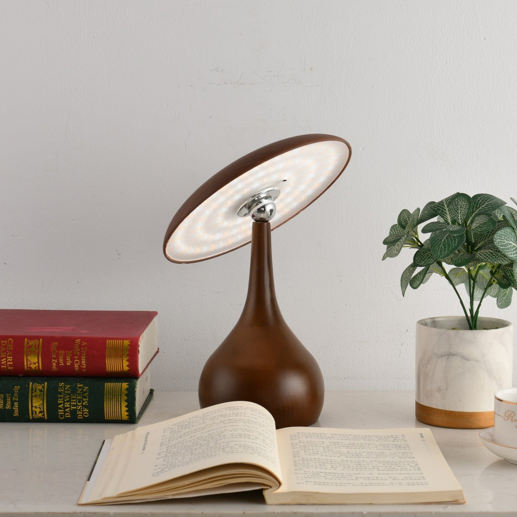 Milveto Table Lamp