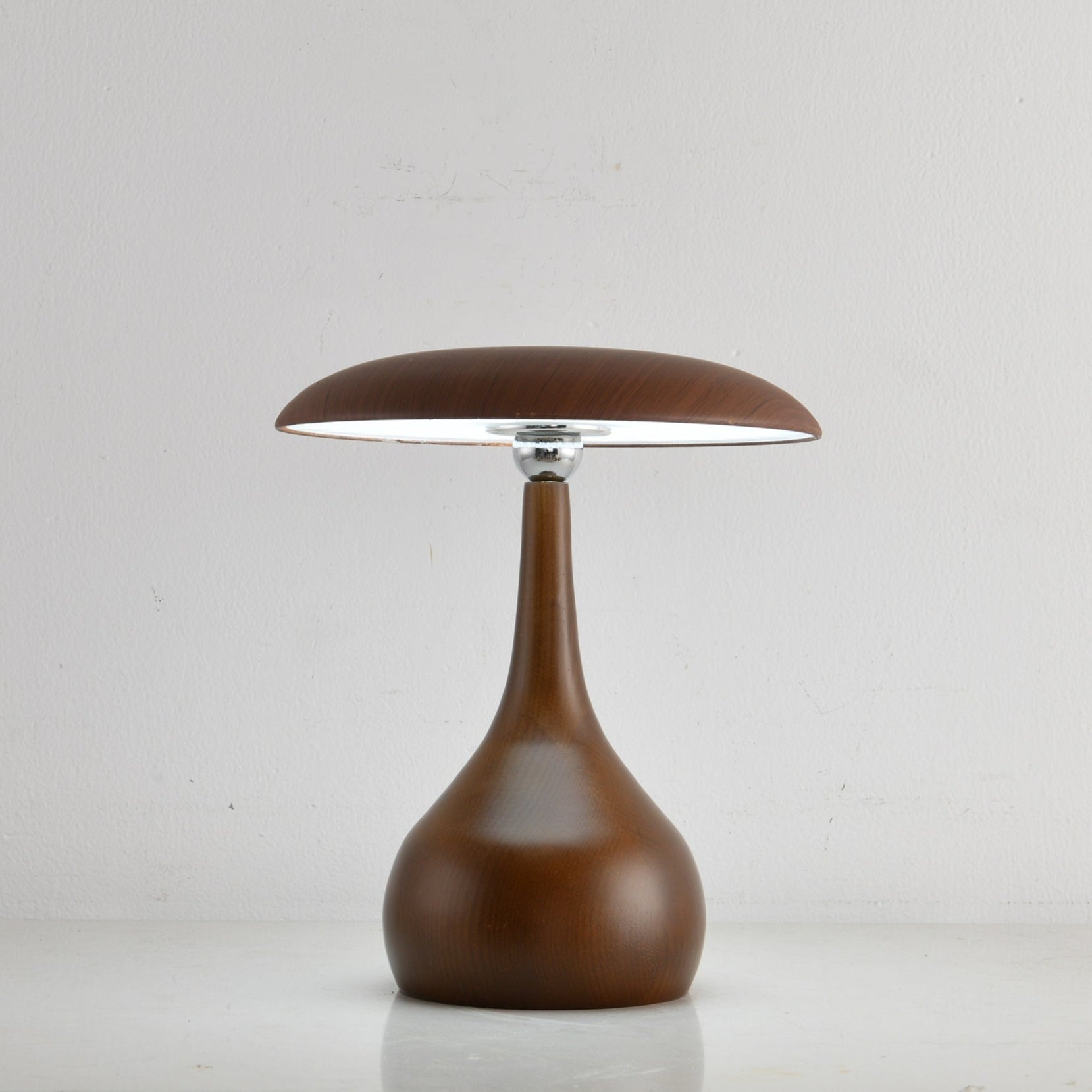 Milveto Table Lamp