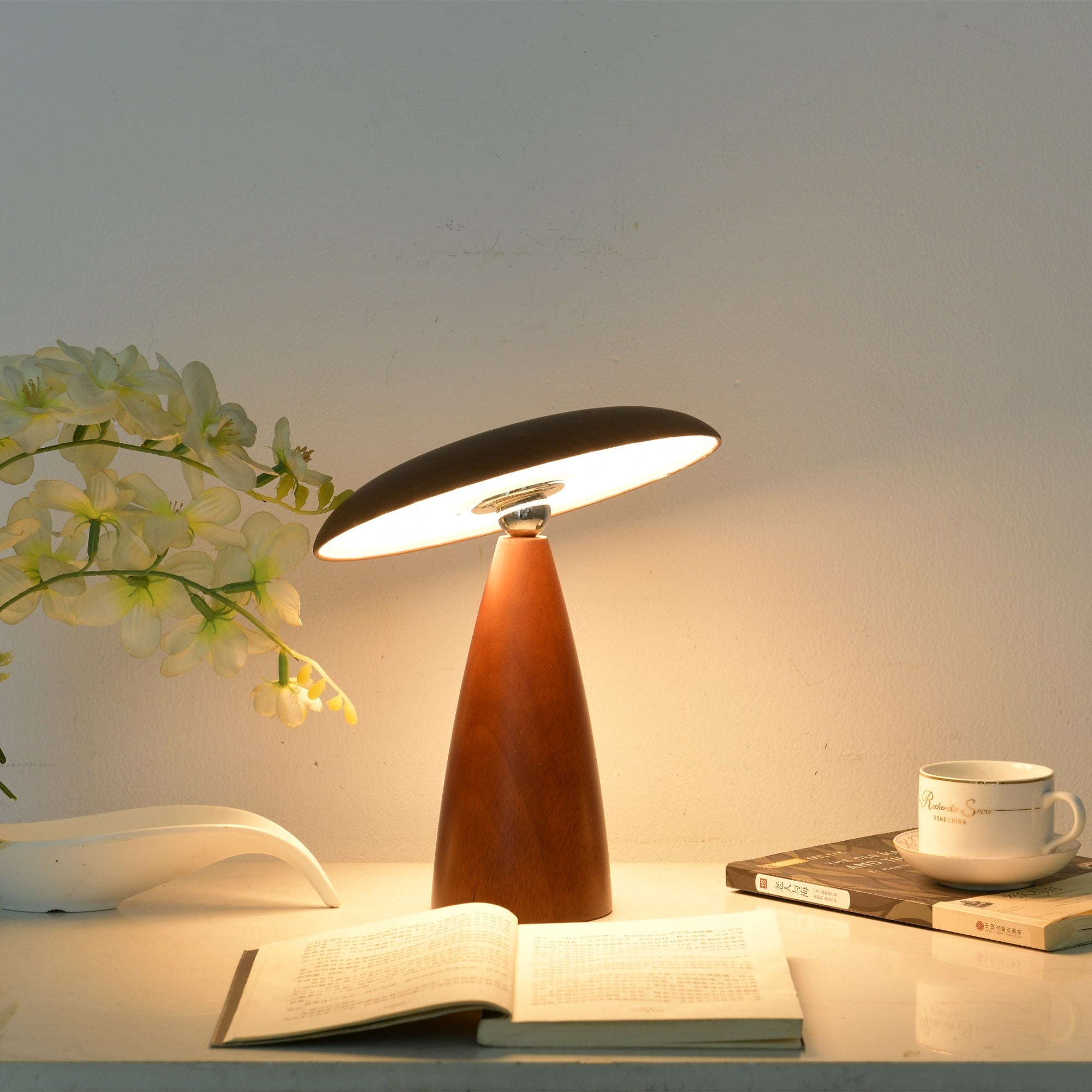 Milveto Table Lamp