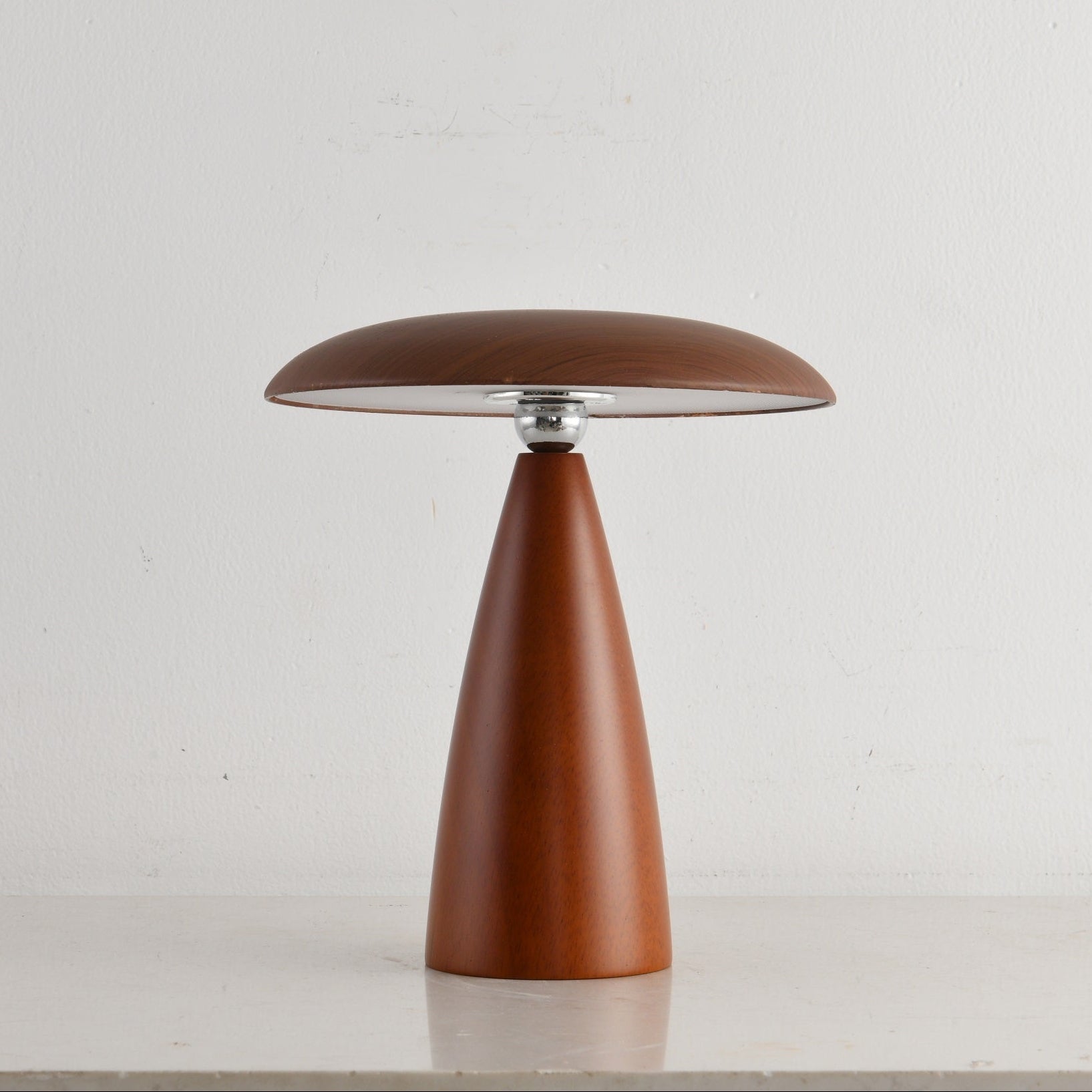 Milveto Table Lamp