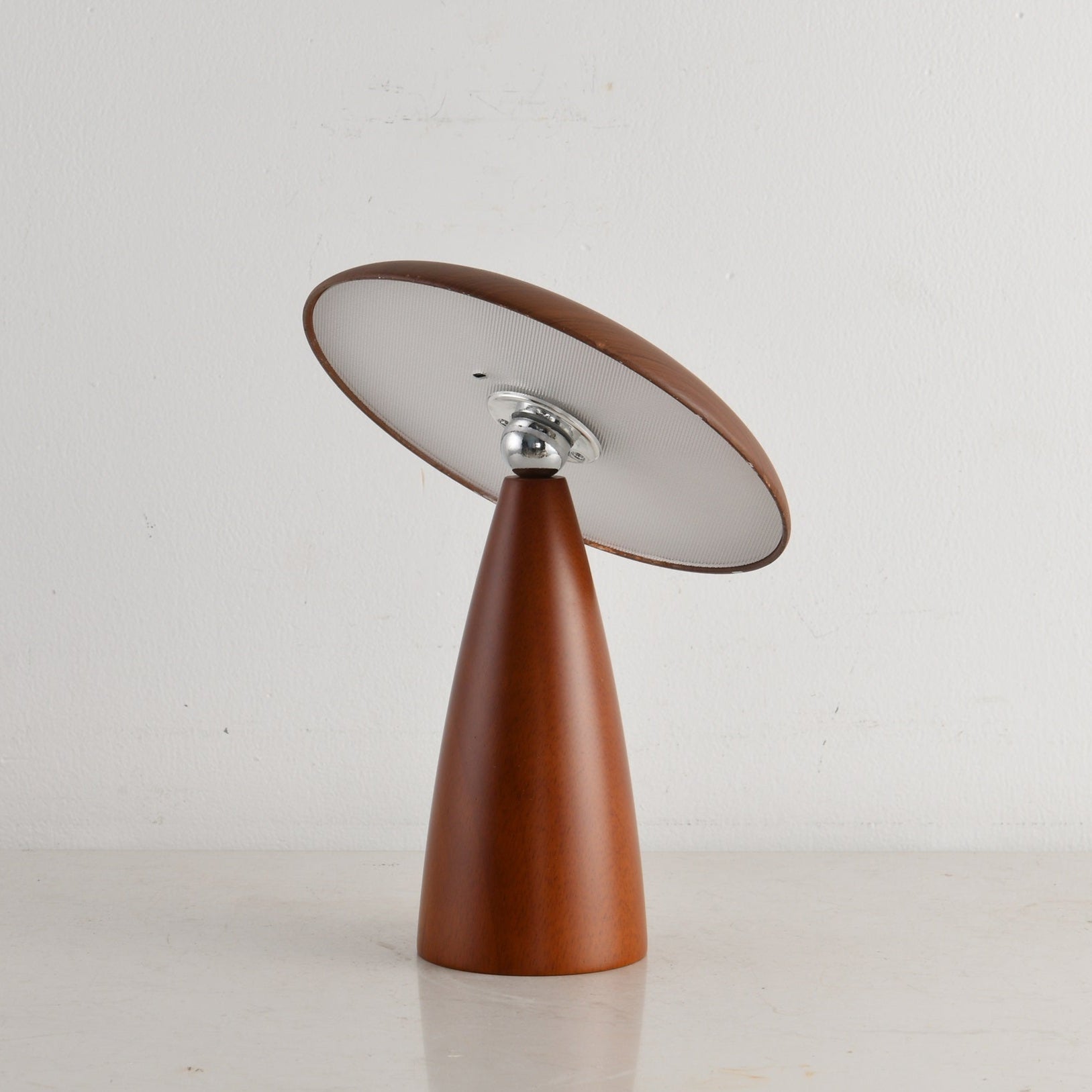 Milveto Table Lamp