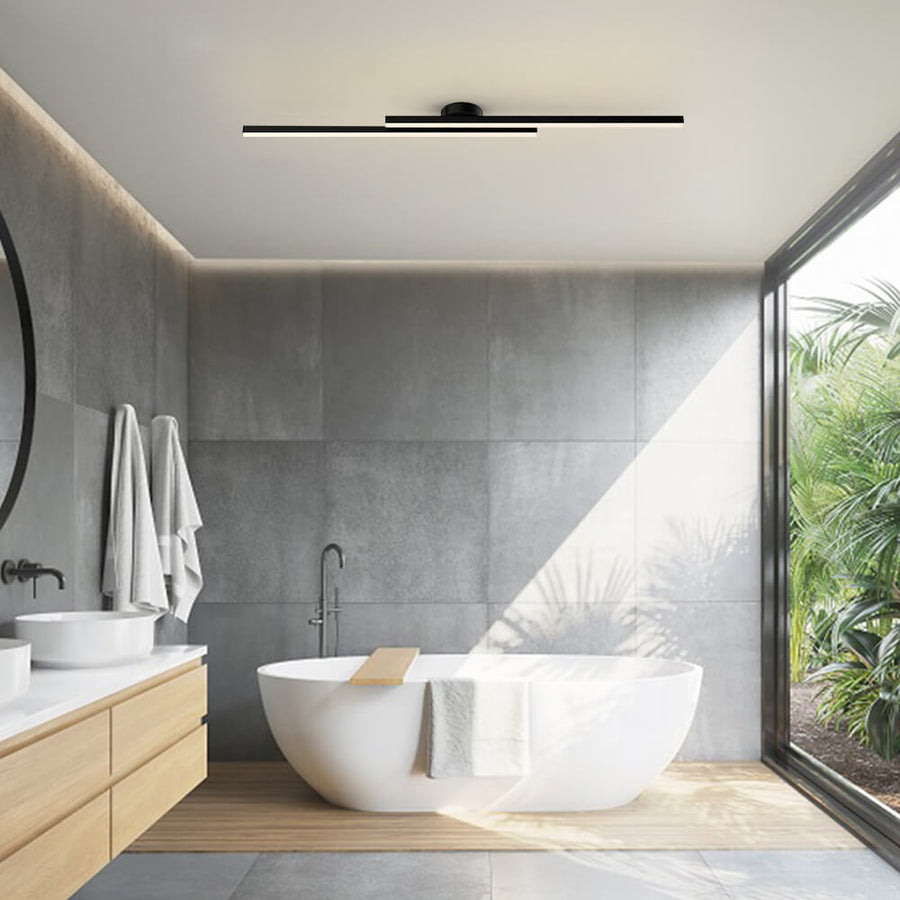 Longstrip Ceiling Light