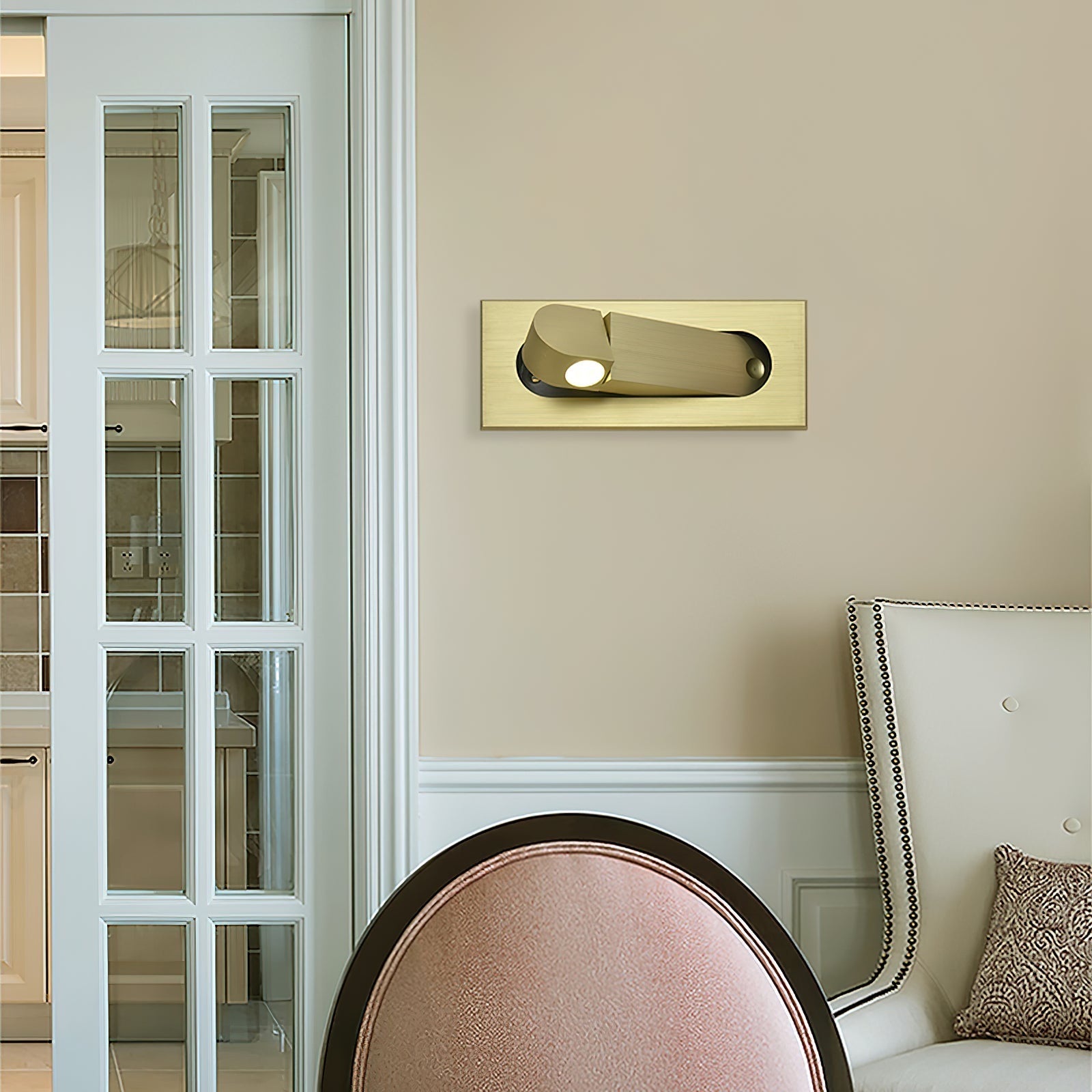 Lavlon Wall Light
