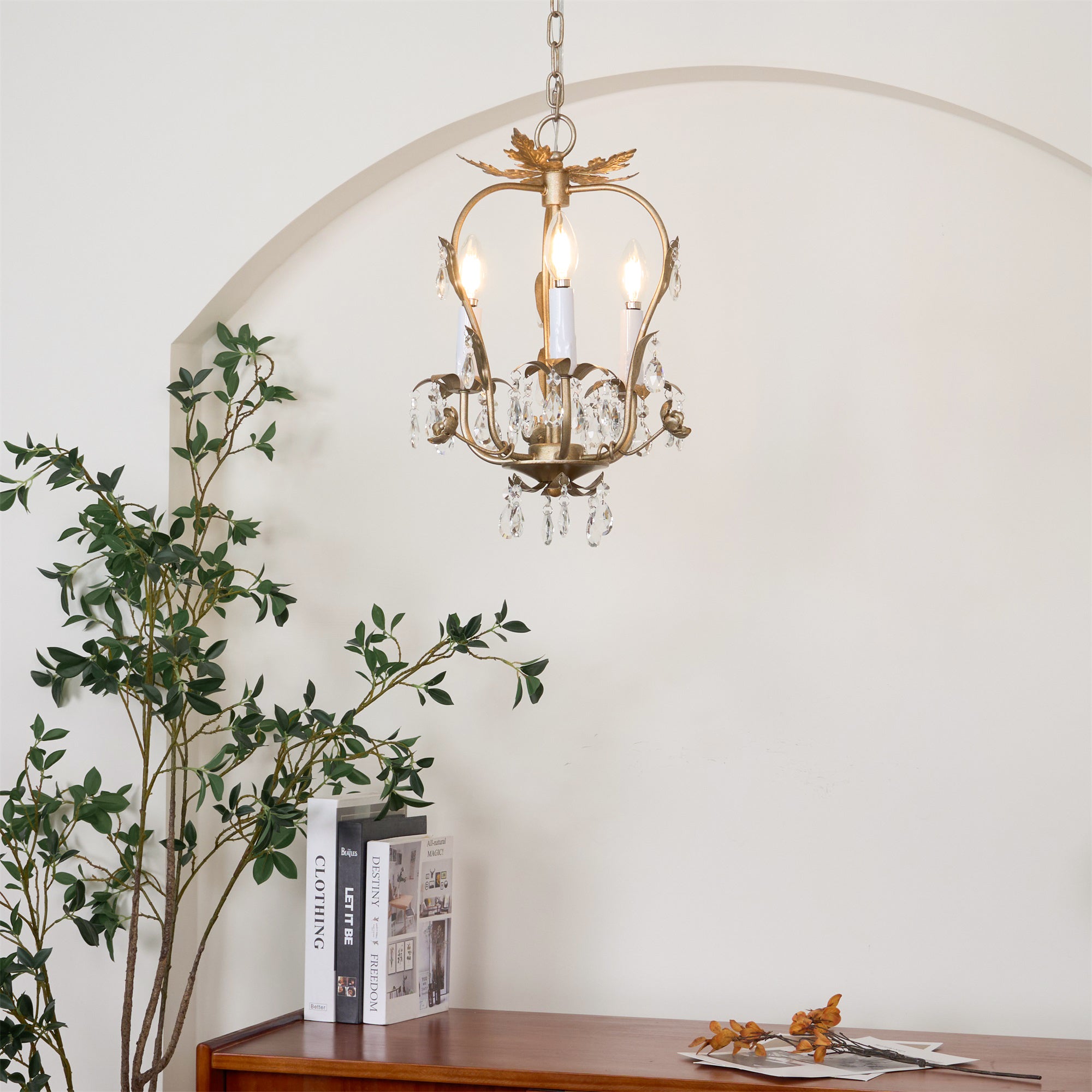 Wynnia Vintage Chandelier