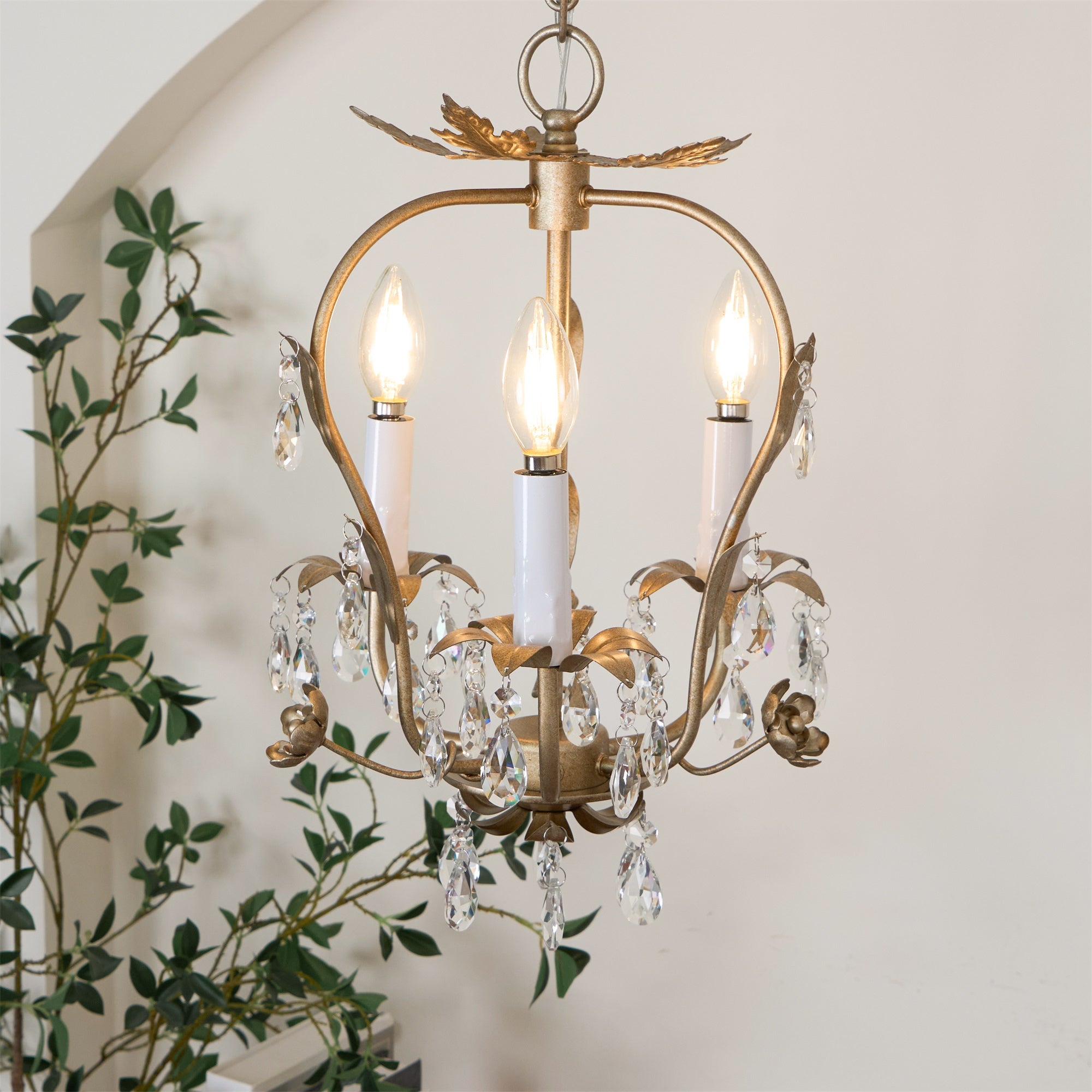 Wynnia Vintage Chandelier