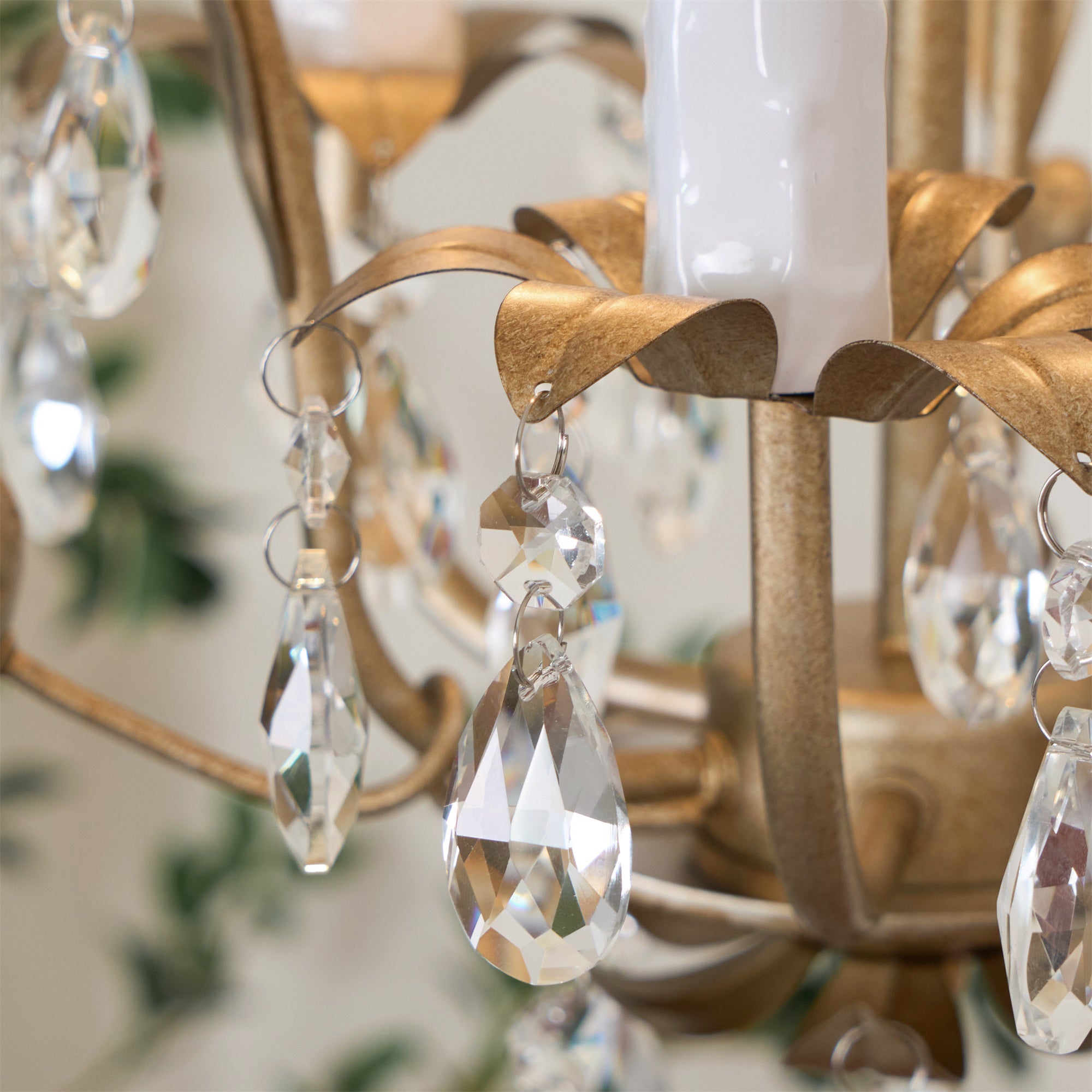 Wynnia Vintage Chandelier