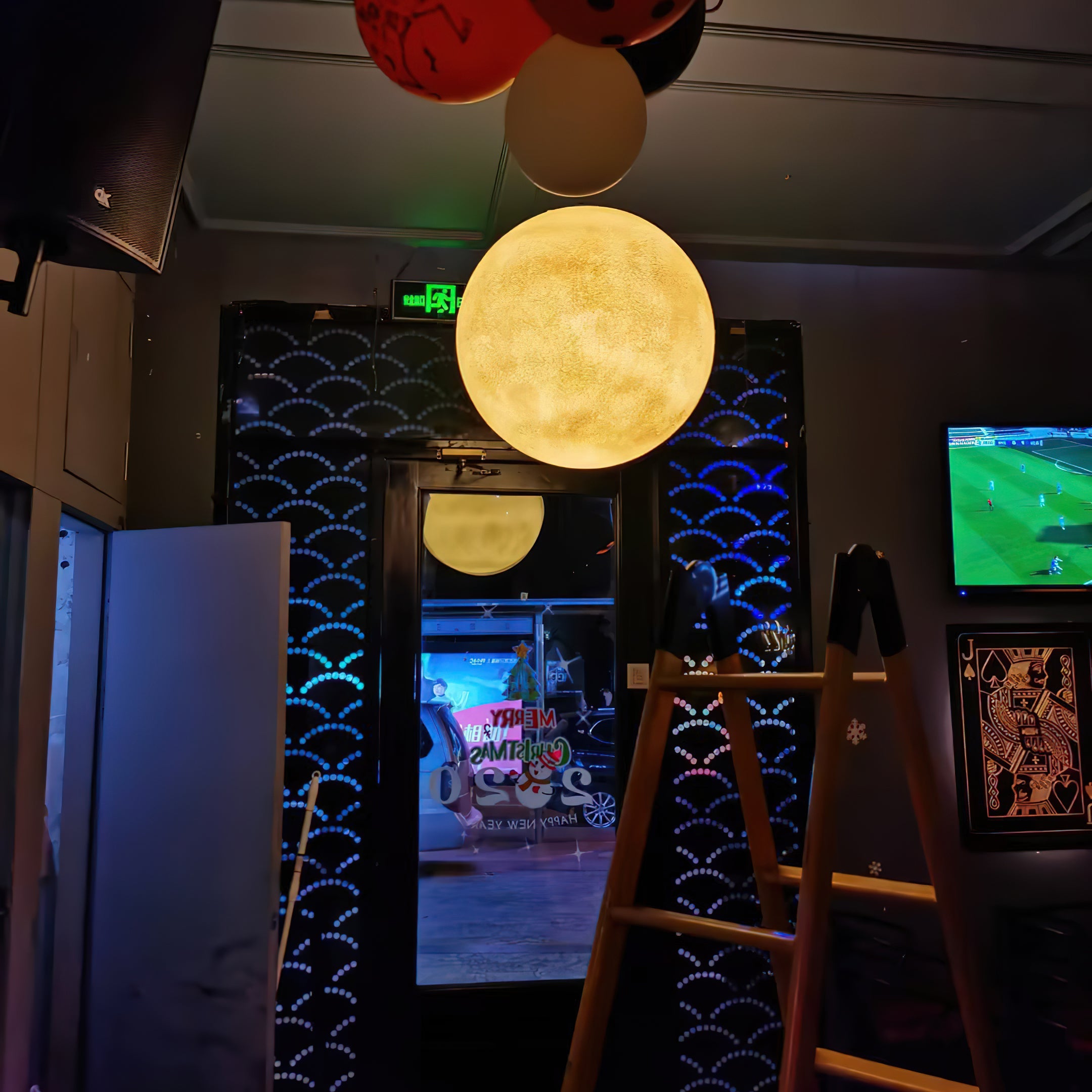 Caldin Globe Pendant Light