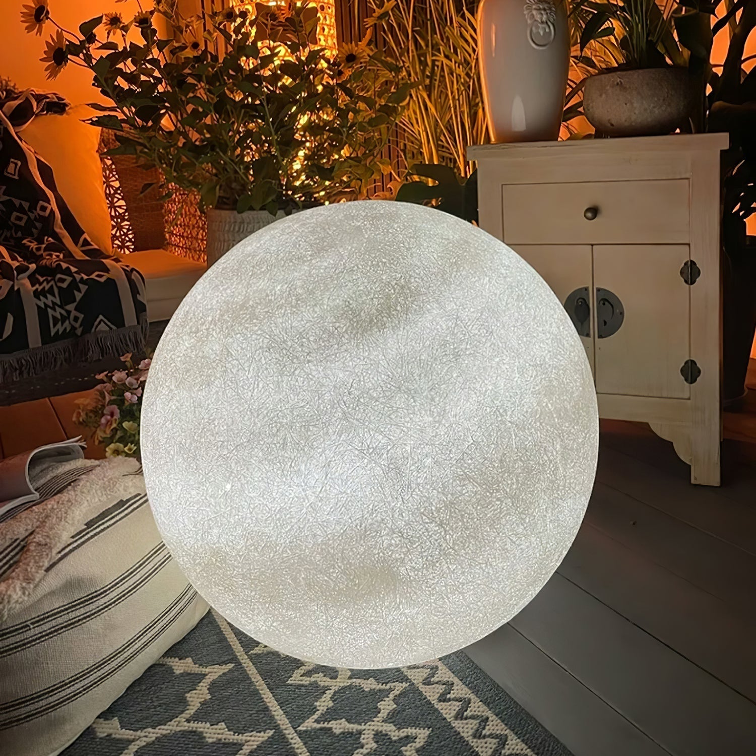 Lumza Moon-Shaped Floor Lamp