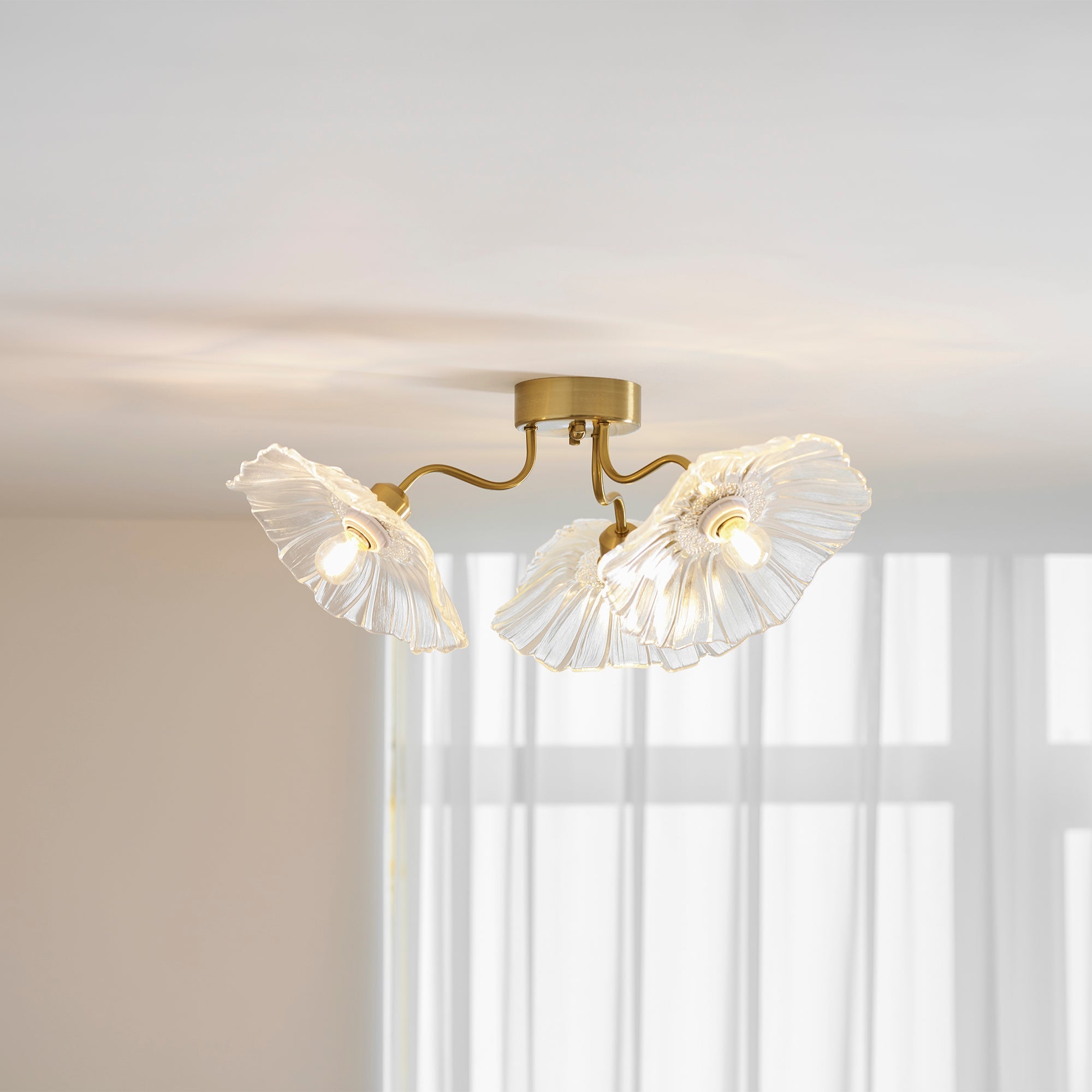 Mera Leaf Ceiling Light