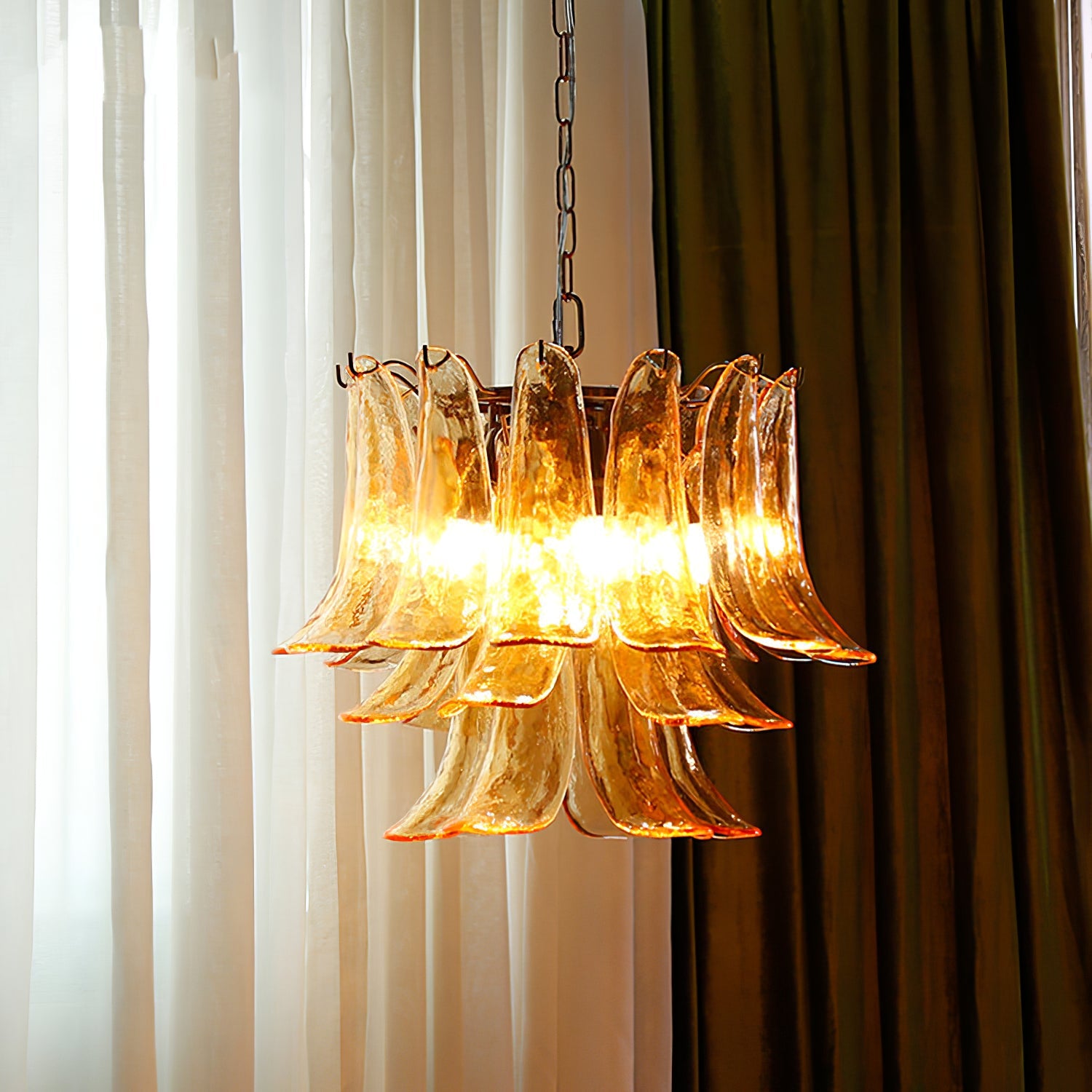 Hariro Petal Chandelier