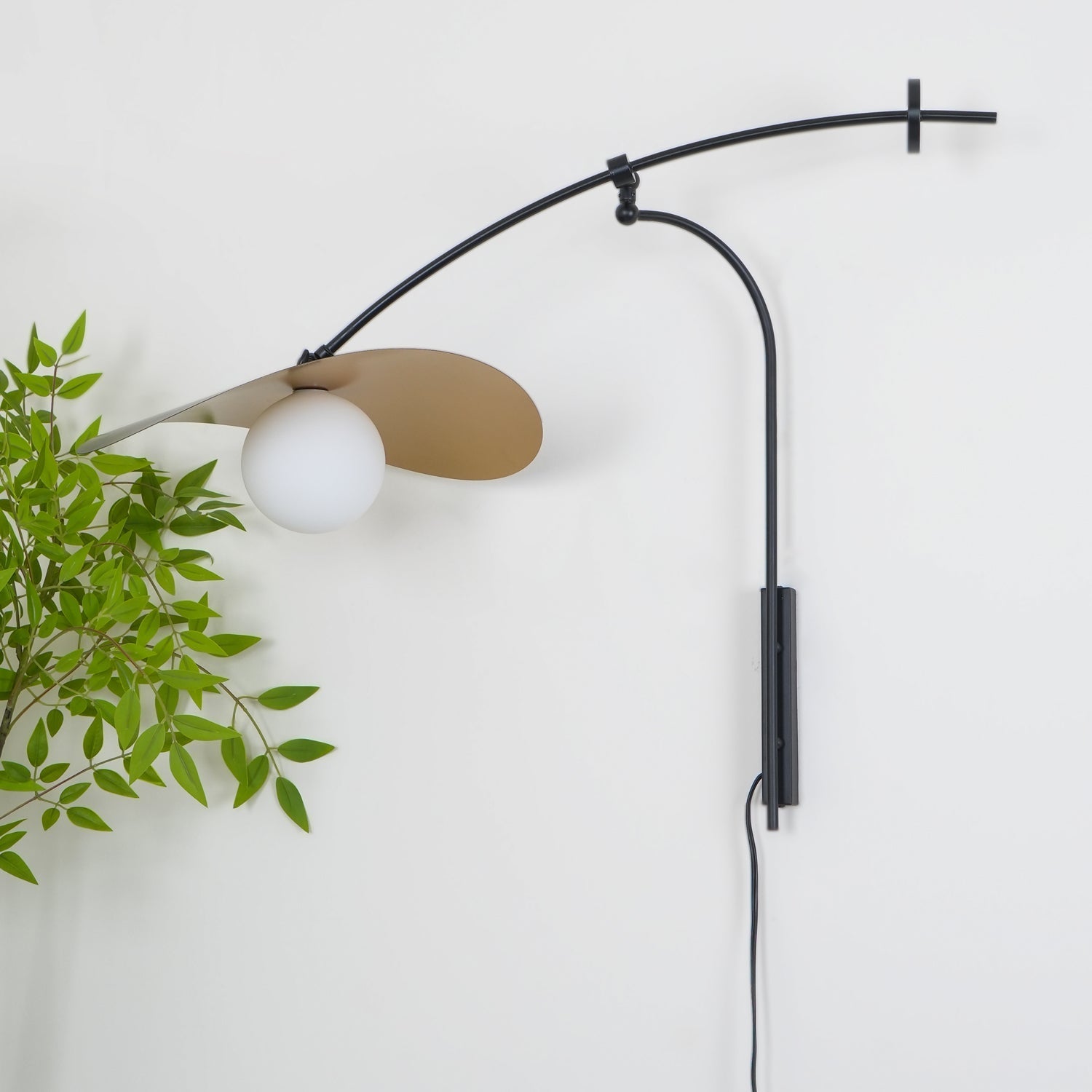Venado Wall Light
