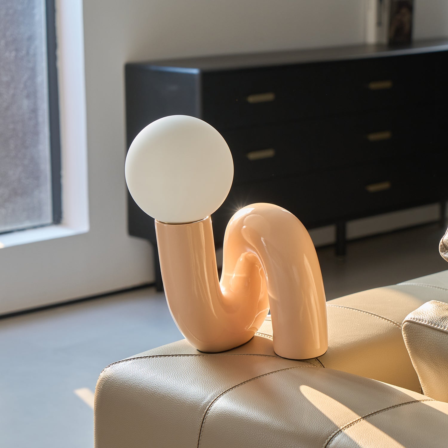 Curlshape Table Lamp