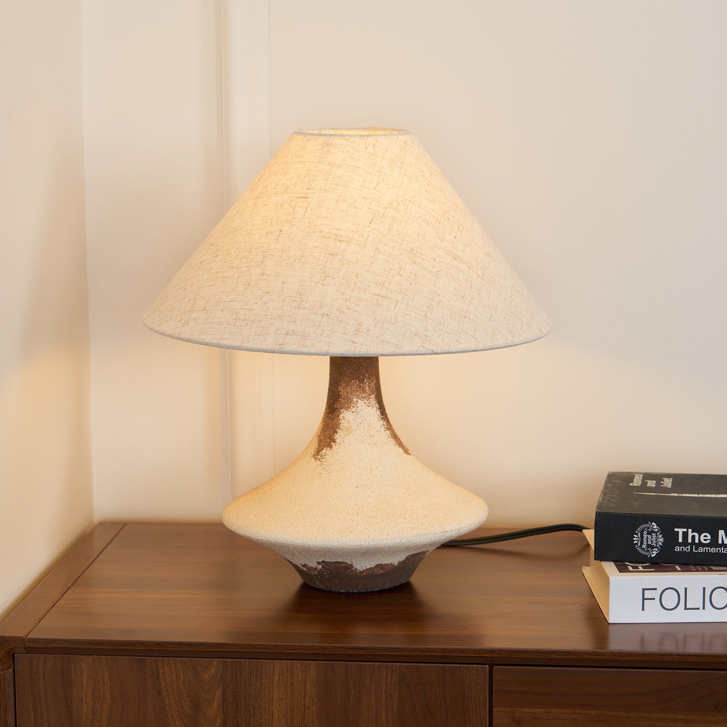 Nespal Table Lamp