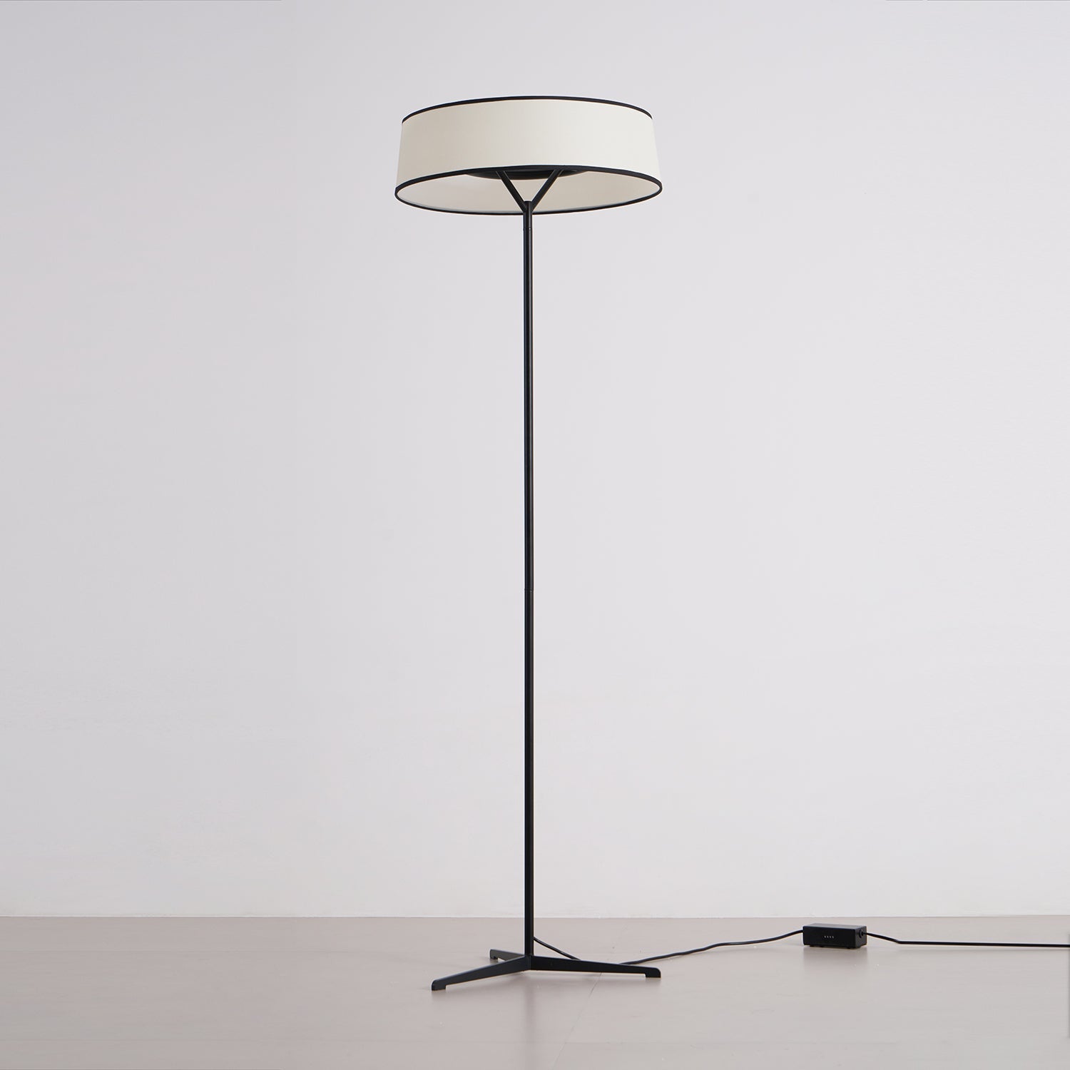 Delema Floor Lamp