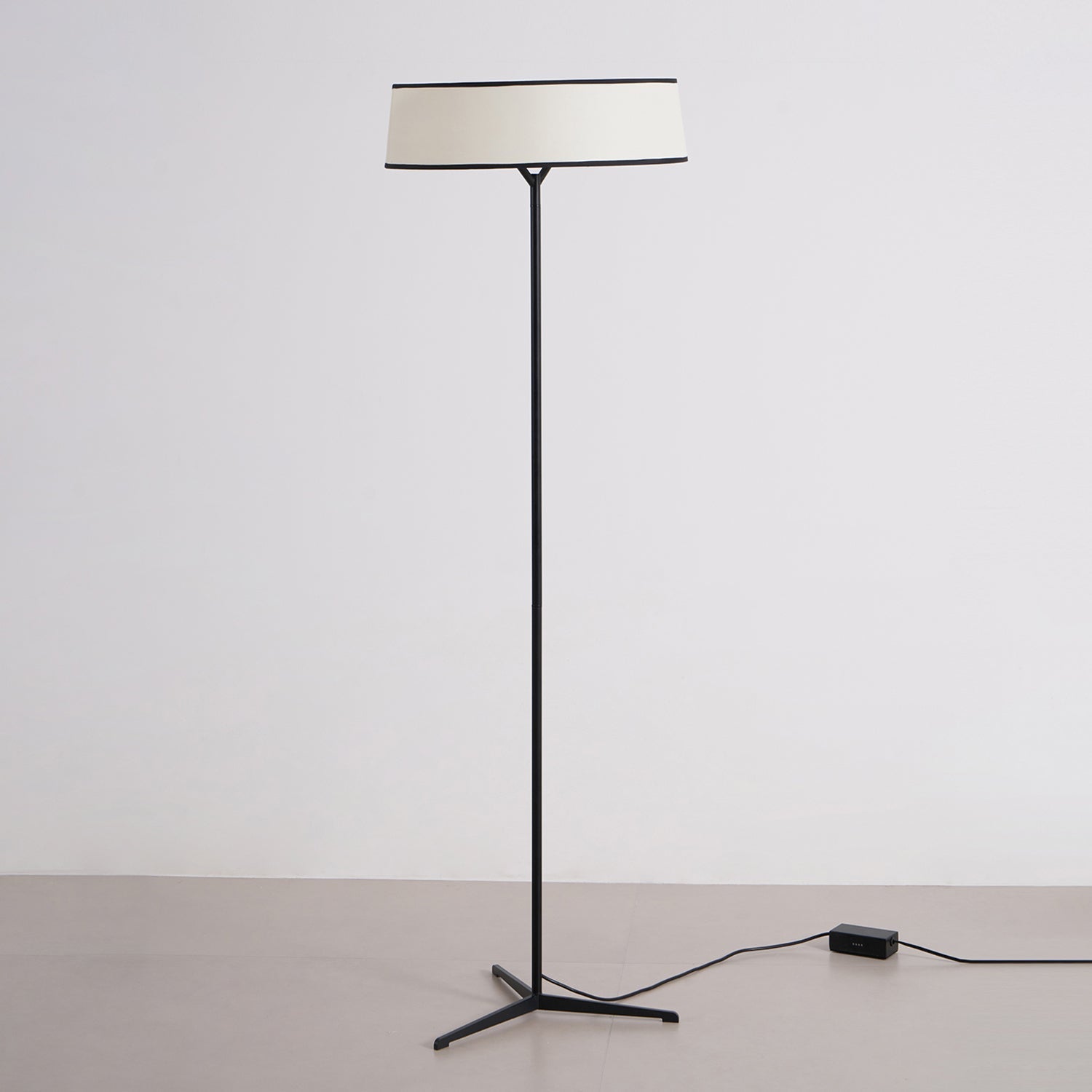 Delema Floor Lamp