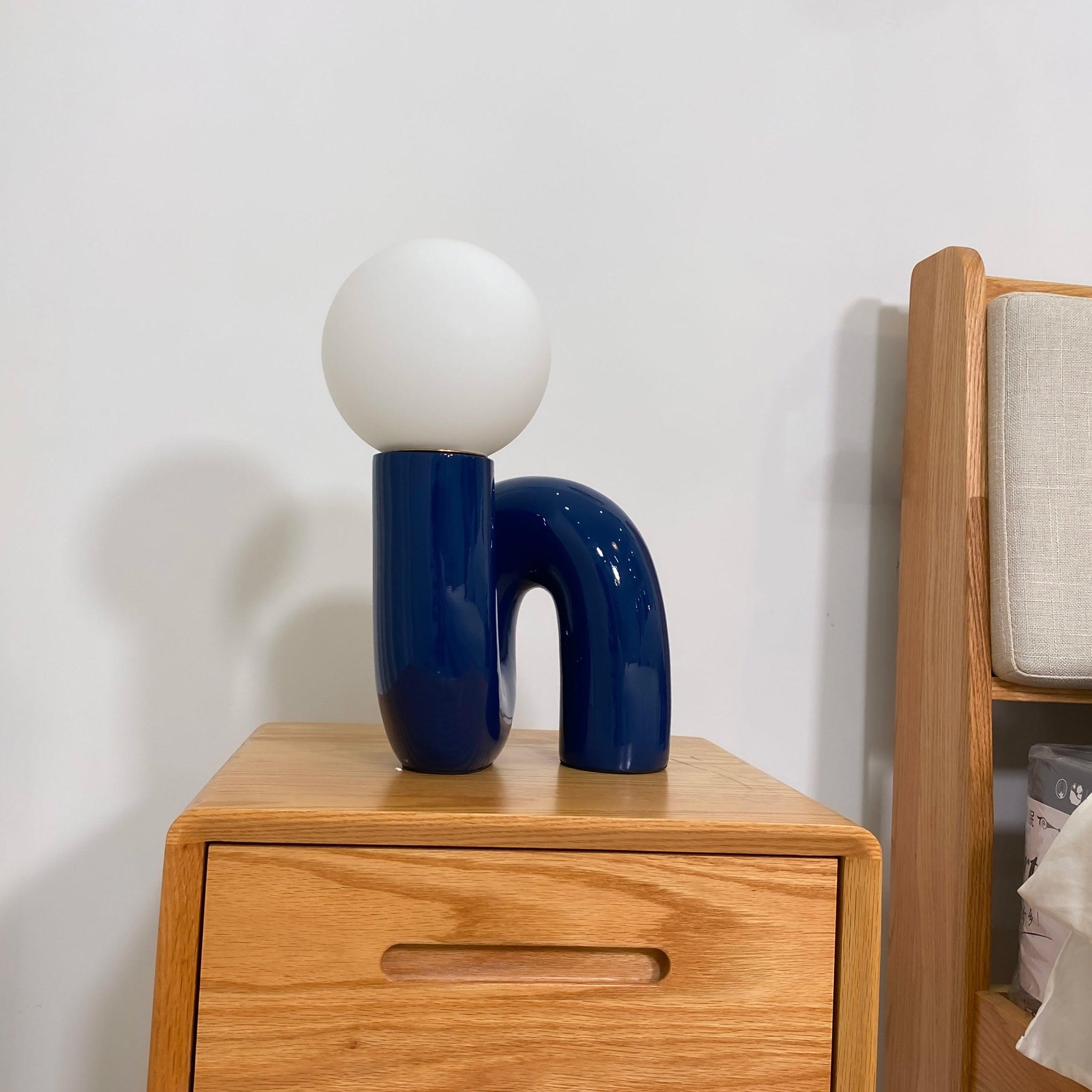 Curlshape Table Lamp