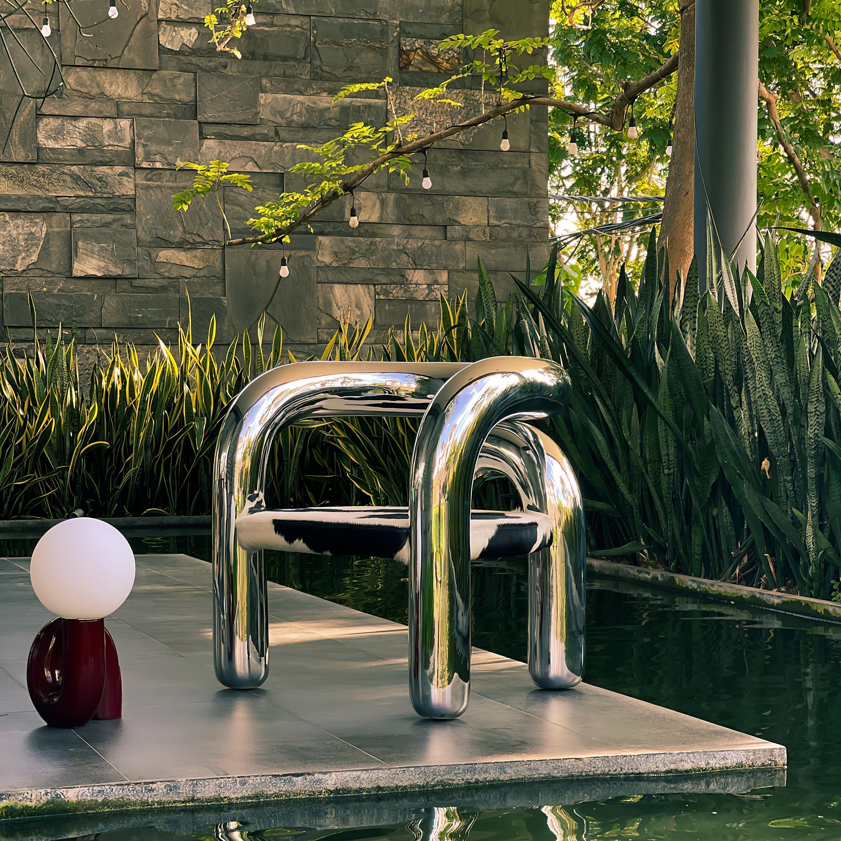 Curlshape Table Lamp
