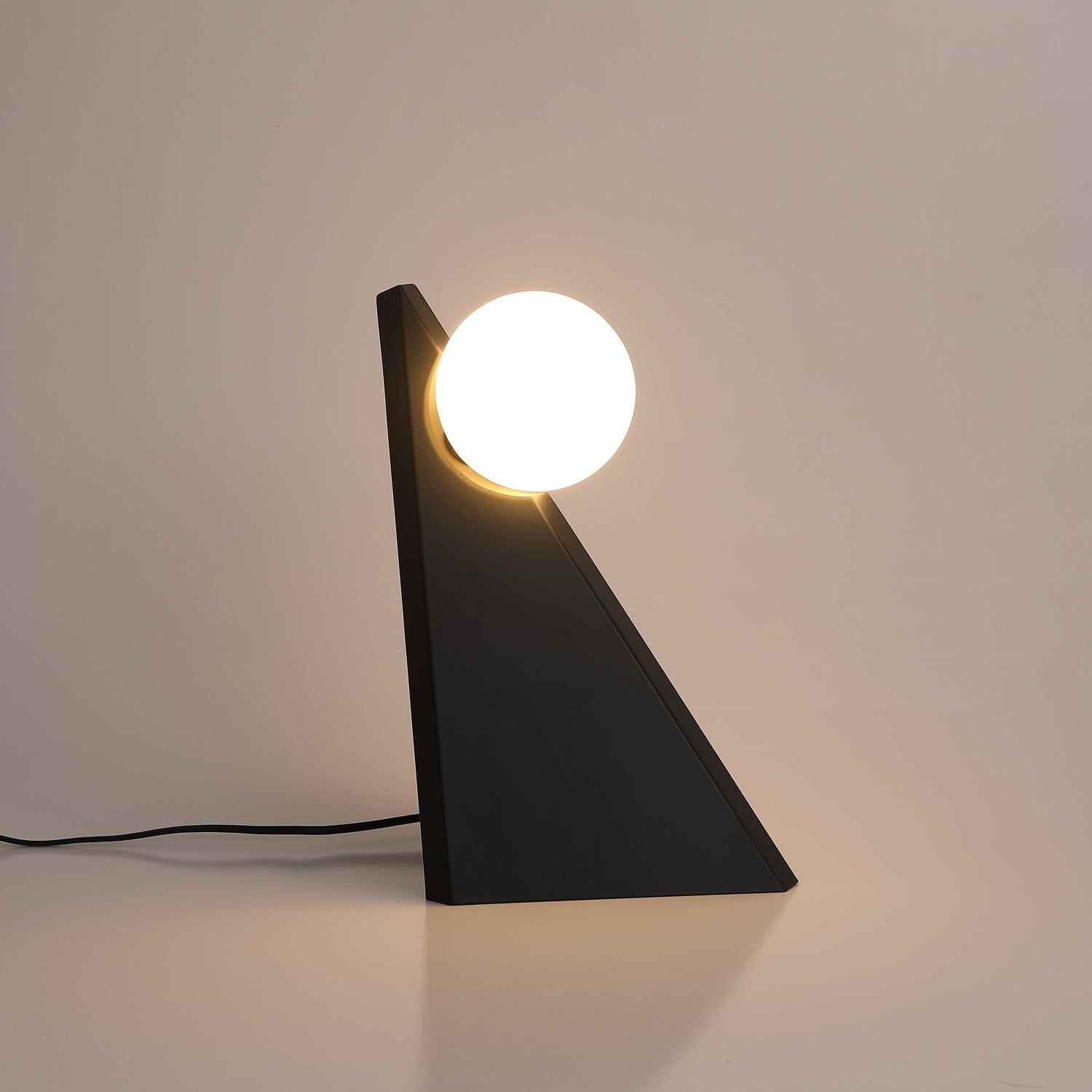 Royan Table Lamp