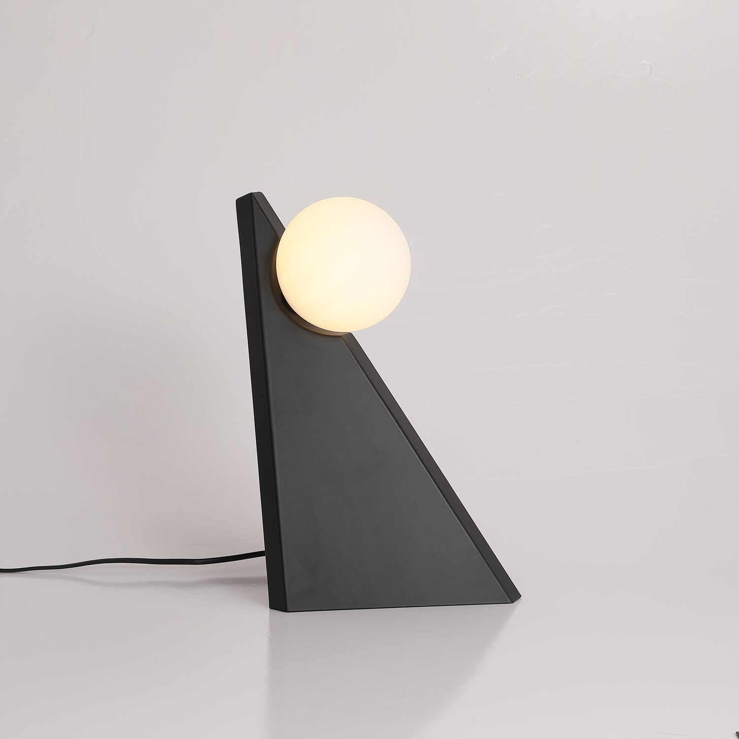 Royan Table Lamp
