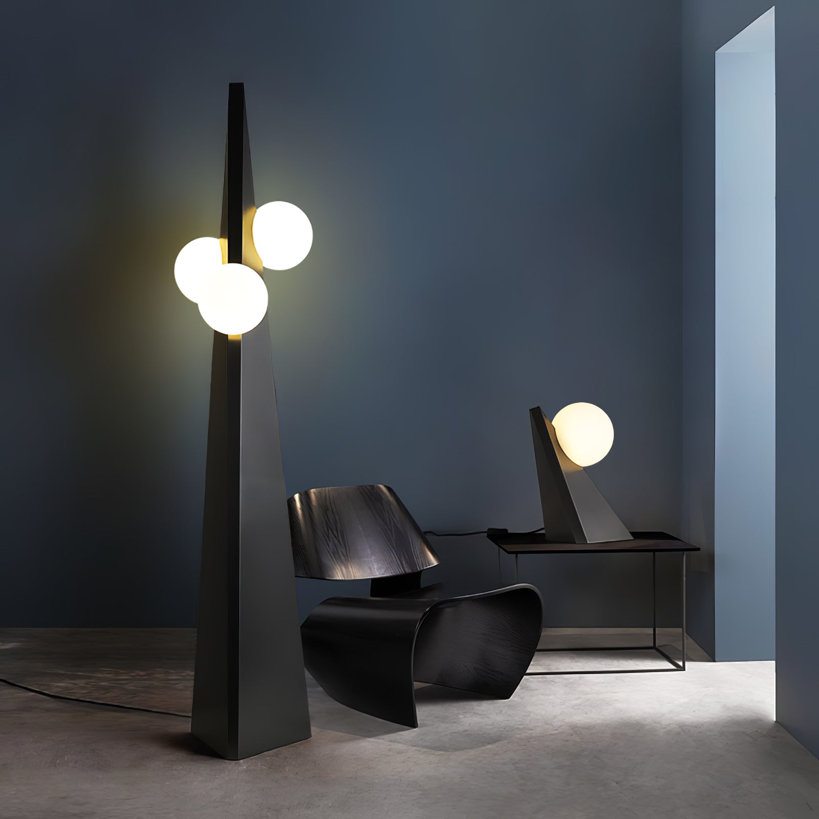 Royan Table Lamp