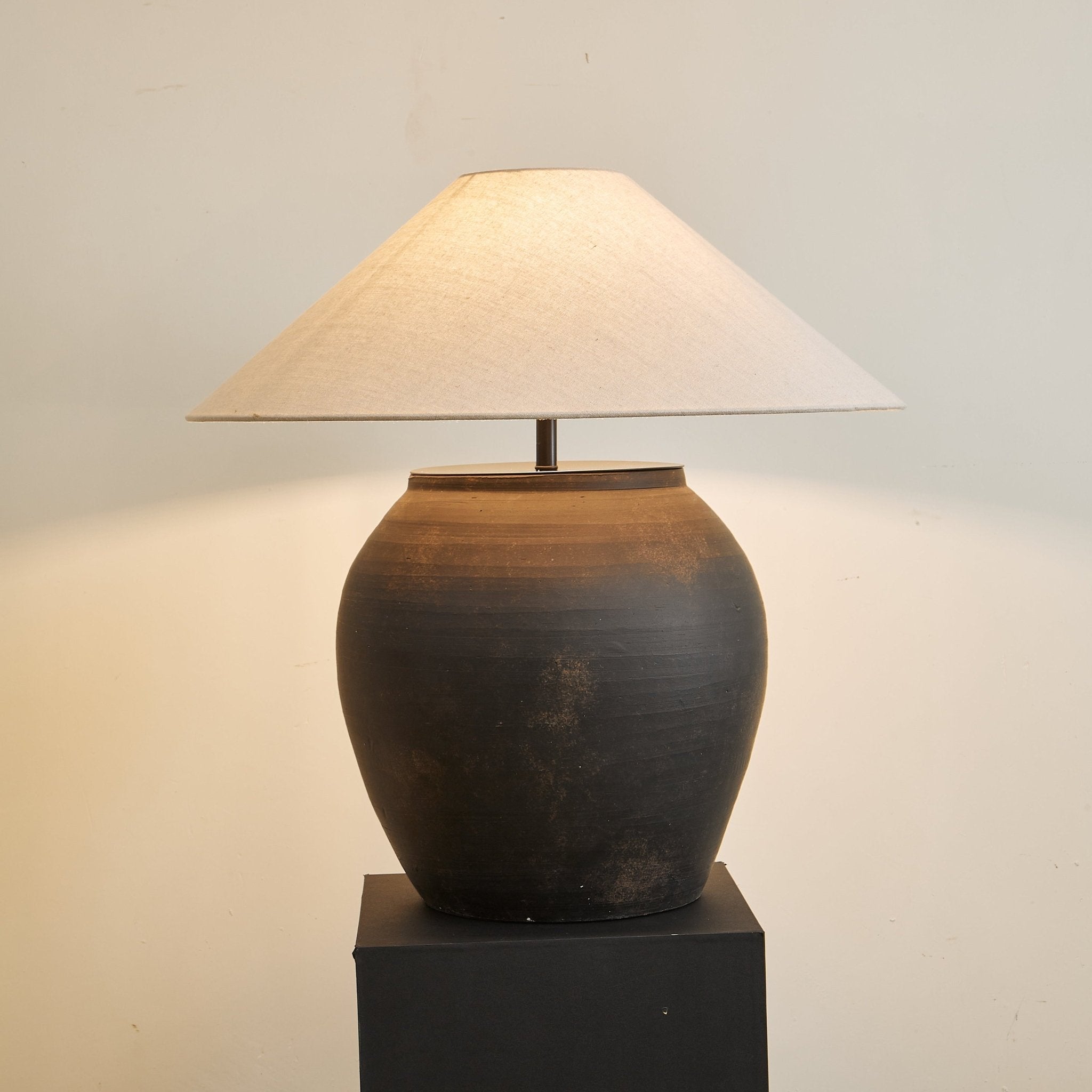 Bonfis Table Lamp